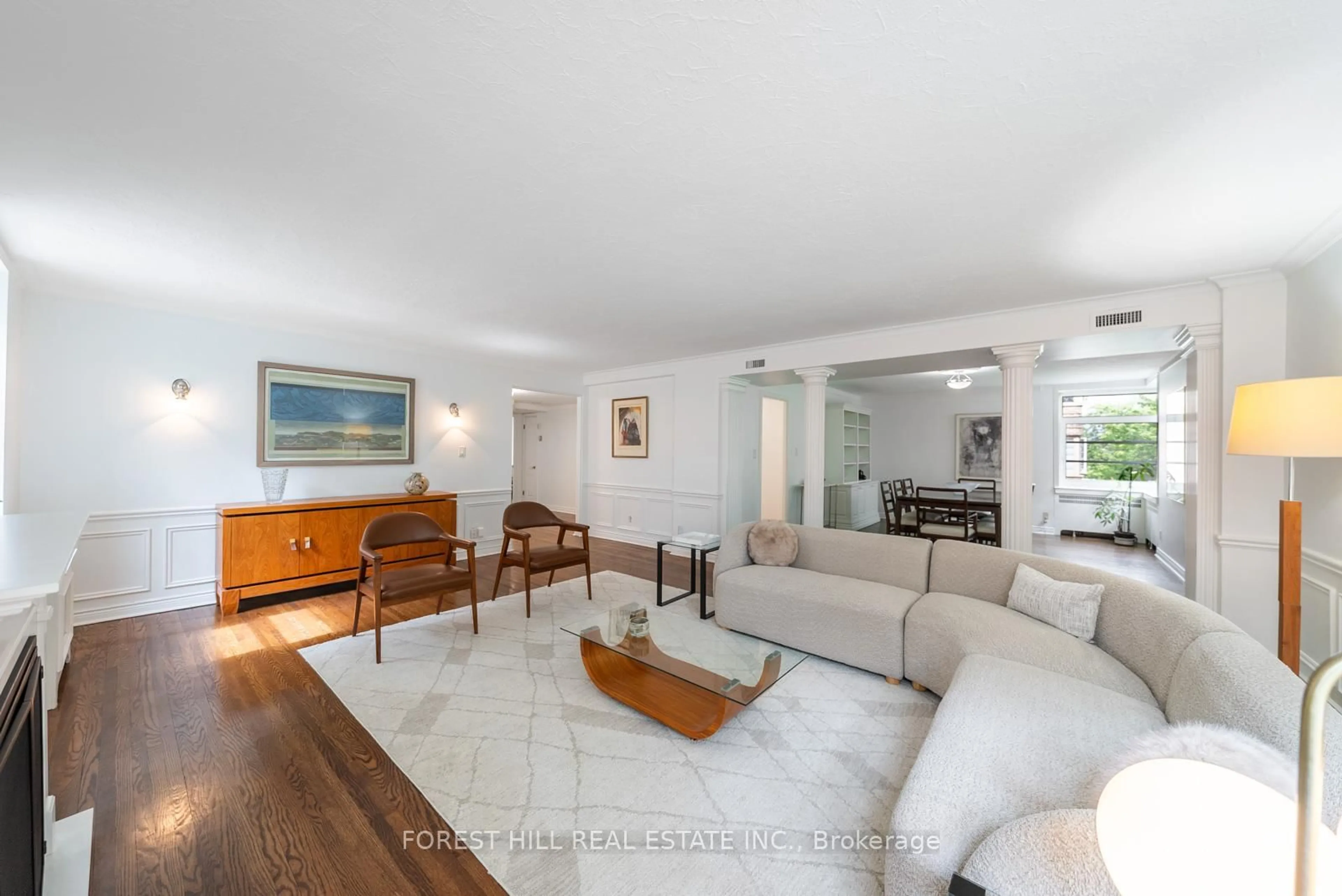 Living room with furniture, unknown for 717 Eglinton Ave #301, Toronto Ontario M5N 1C9
