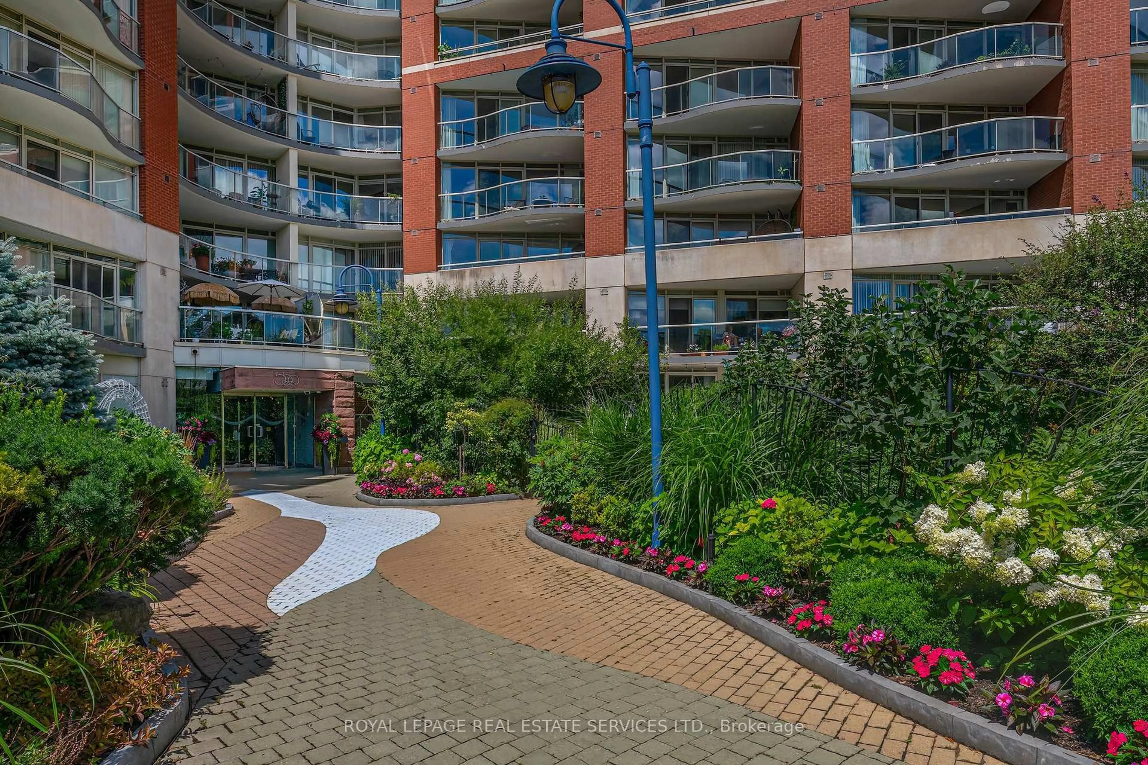 Patio, water/lake/river/ocean view for 550 Queens Quay #707, Toronto Ontario M5V 3M8