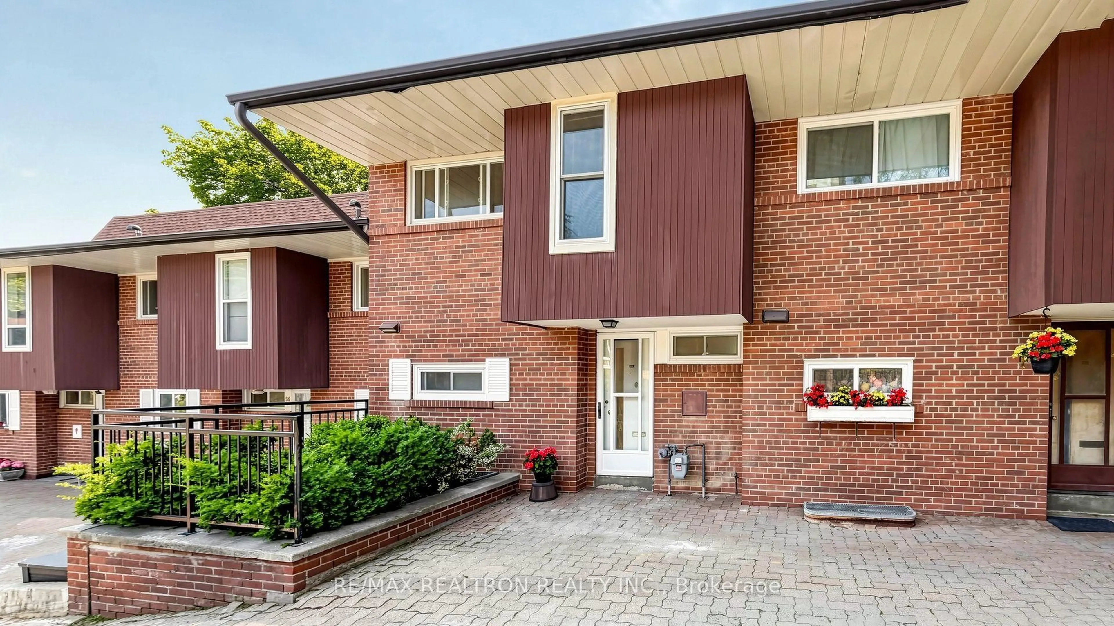 Home with brick exterior material, street for 10 Esterbrooke Ave #59, Toronto Ontario M2J 2C2