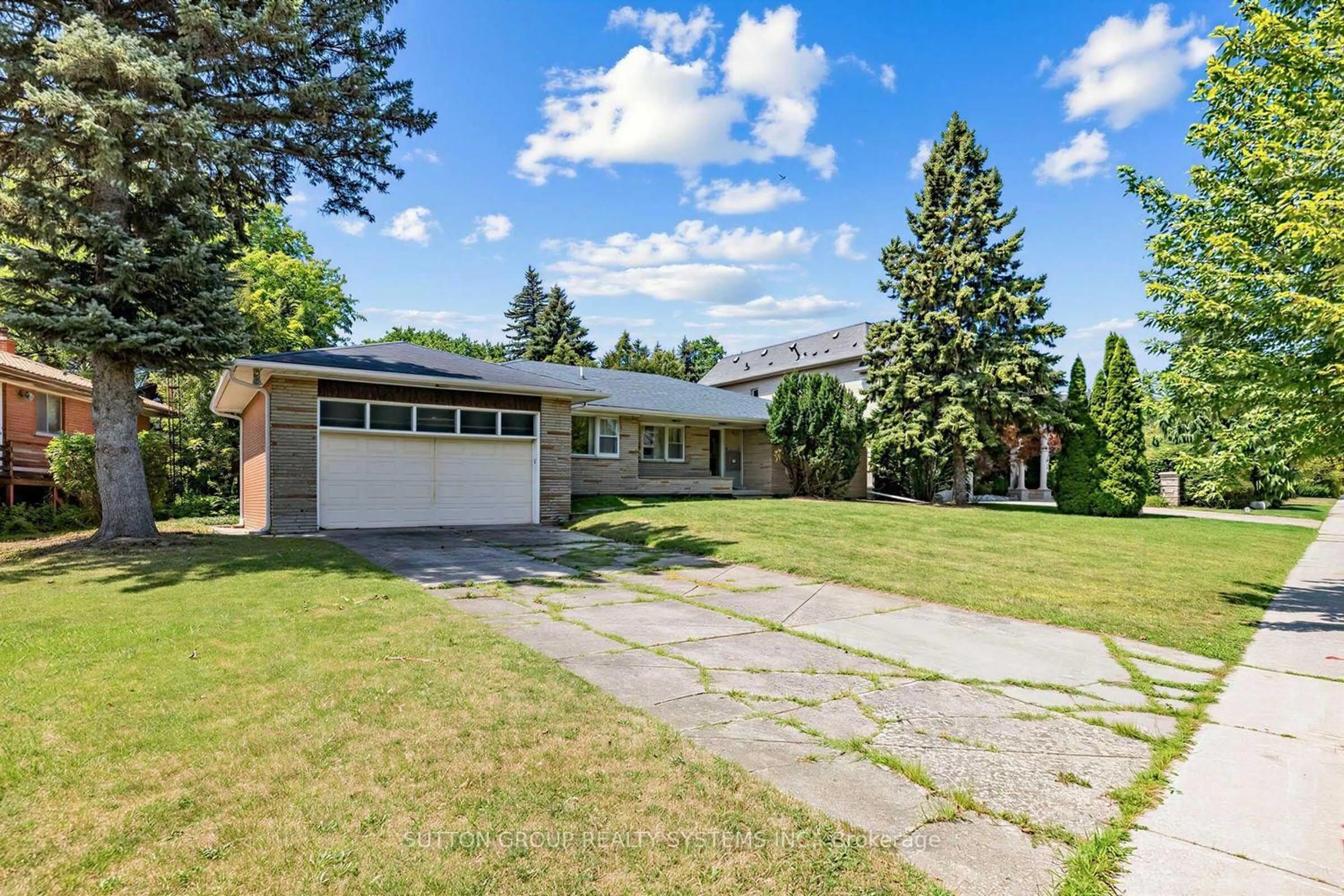 Home with brick exterior material, street for 4 Banbury Rd, Toronto Ontario M3B 2L3