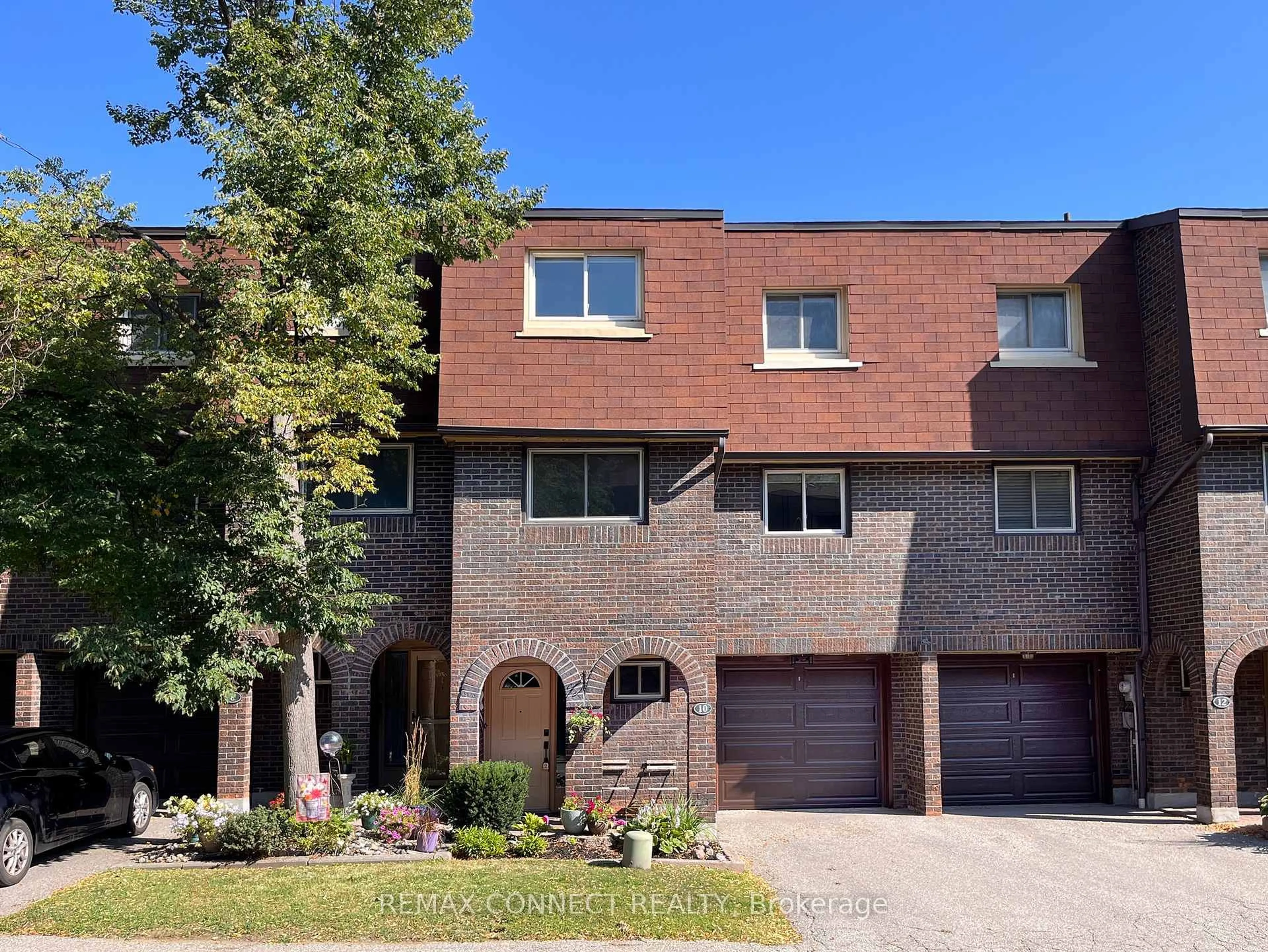 Home with brick exterior material, street for 10 Poets Walk Way, Toronto Ontario M2J 4V2