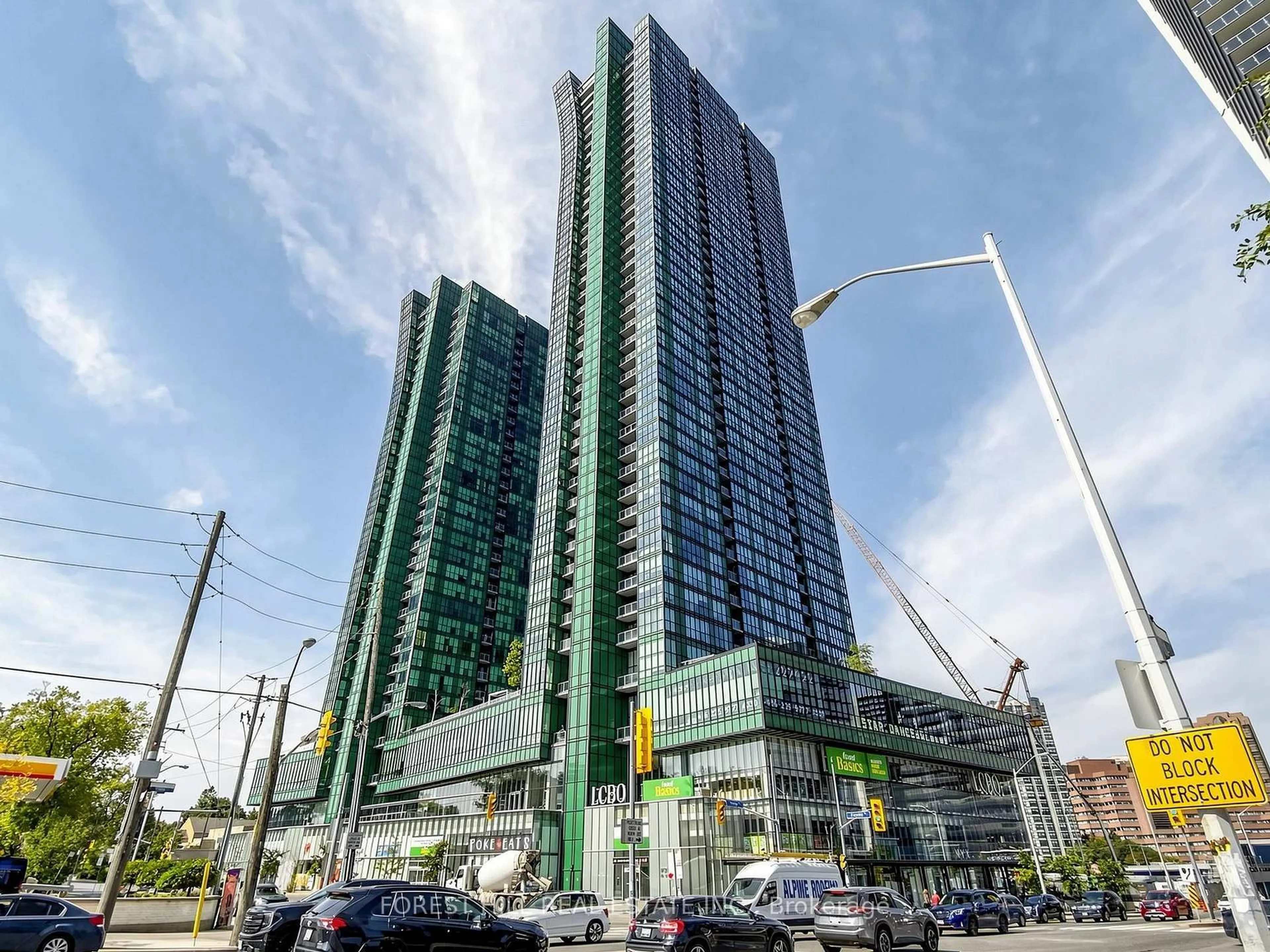Indoor foyer for 9 Bogert Ave #2008, Toronto Ontario M2N 0H3