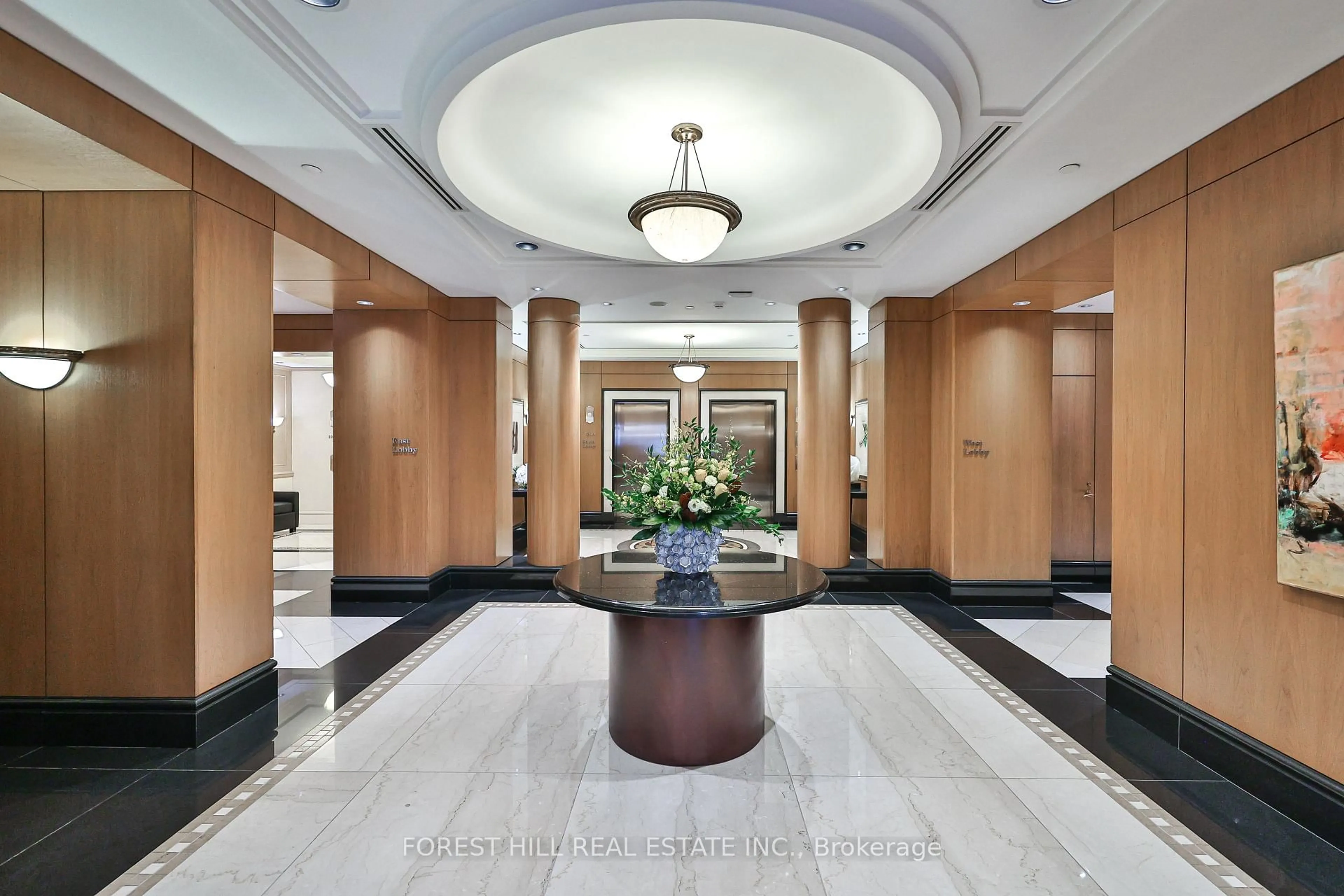 Lobby for 38 Avenue Rd #305, Toronto Ontario M5R 2G2