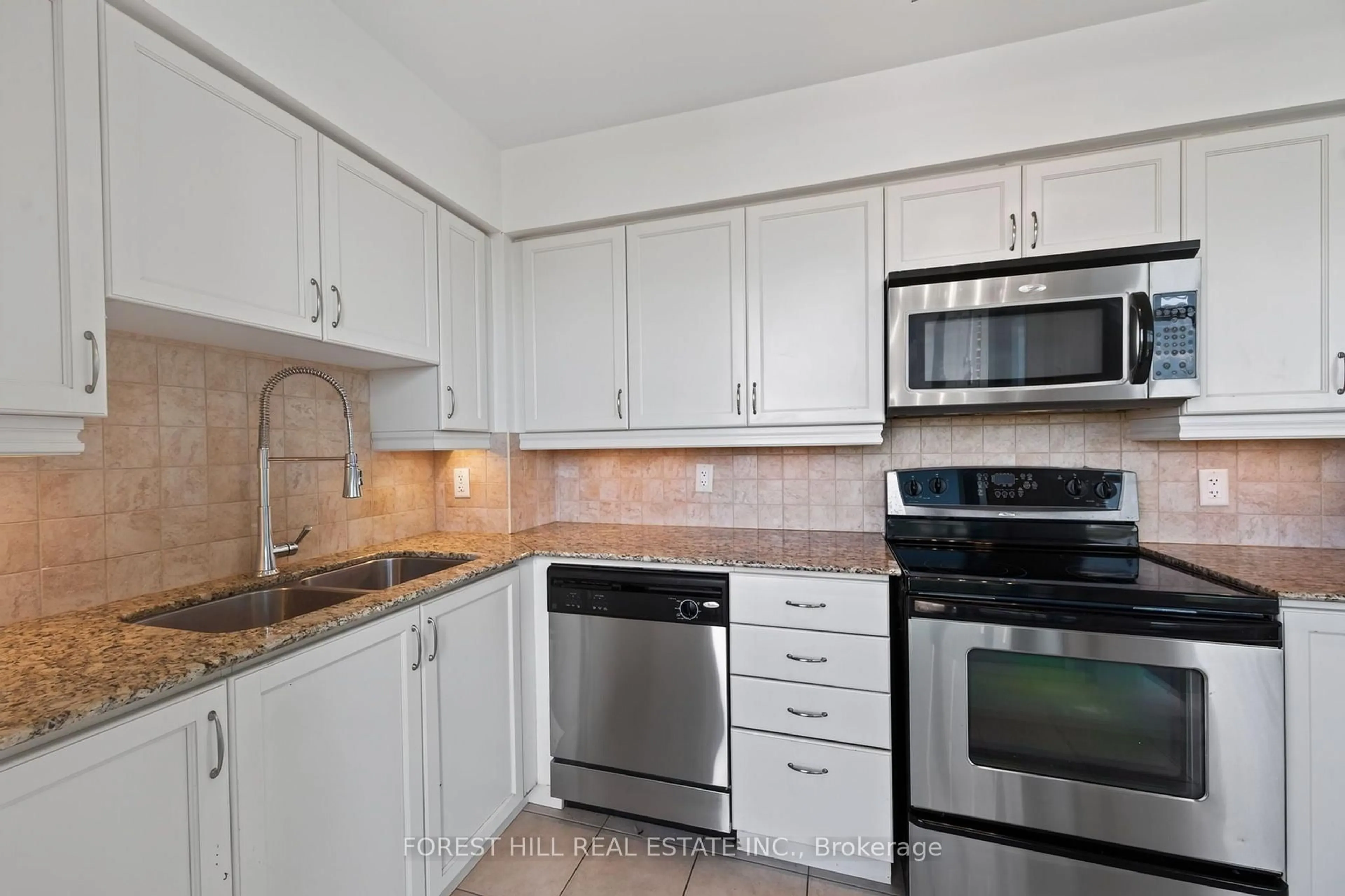 Standard kitchen, unknown for 18 Valley Woods Rd #PH310, Toronto Ontario M3A 0A1