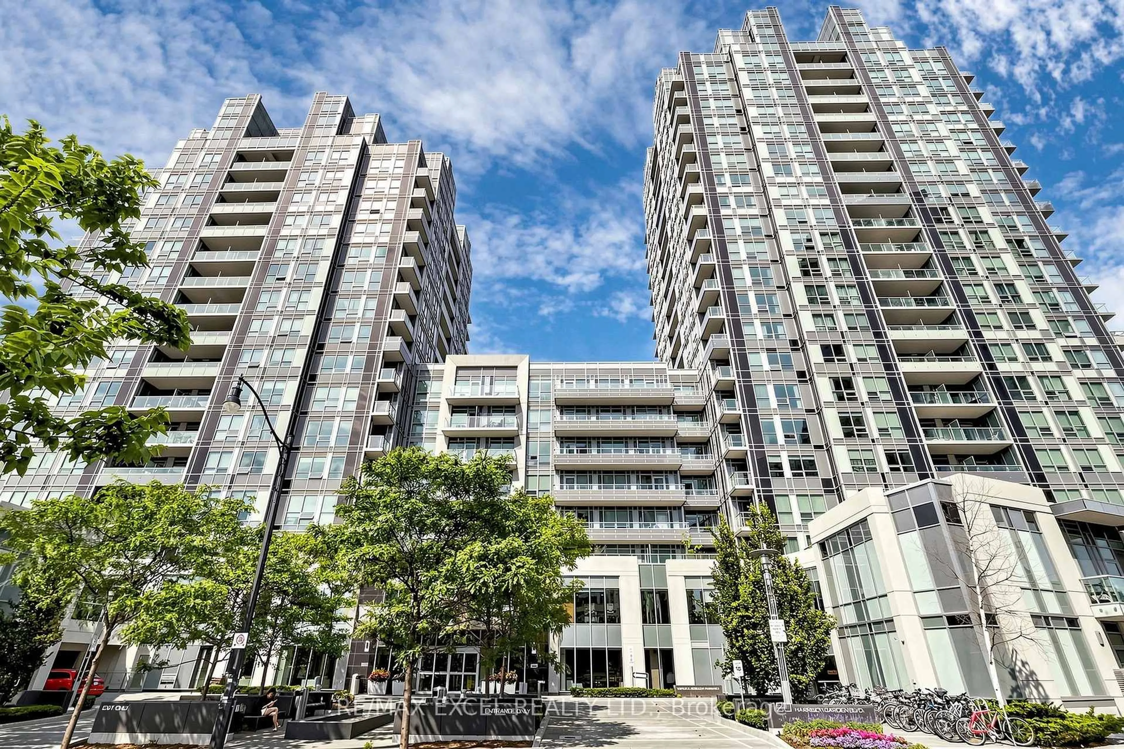 Patio, street for 120 Harrison Garden Blvd #906, Toronto Ontario M2N 0H1