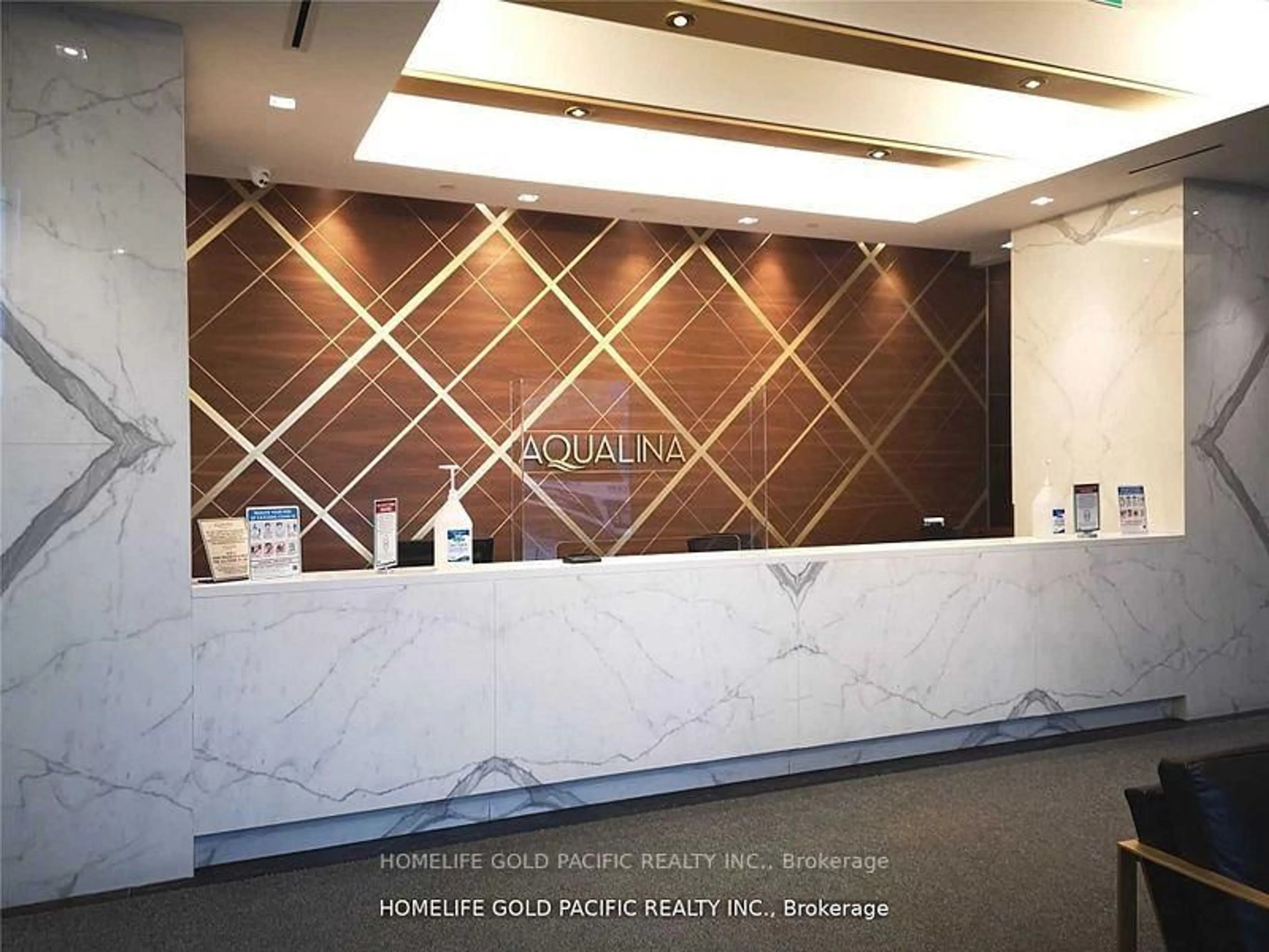 Indoor foyer for 15 Merchants Wharf #438, Toronto Ontario M5A 0N8