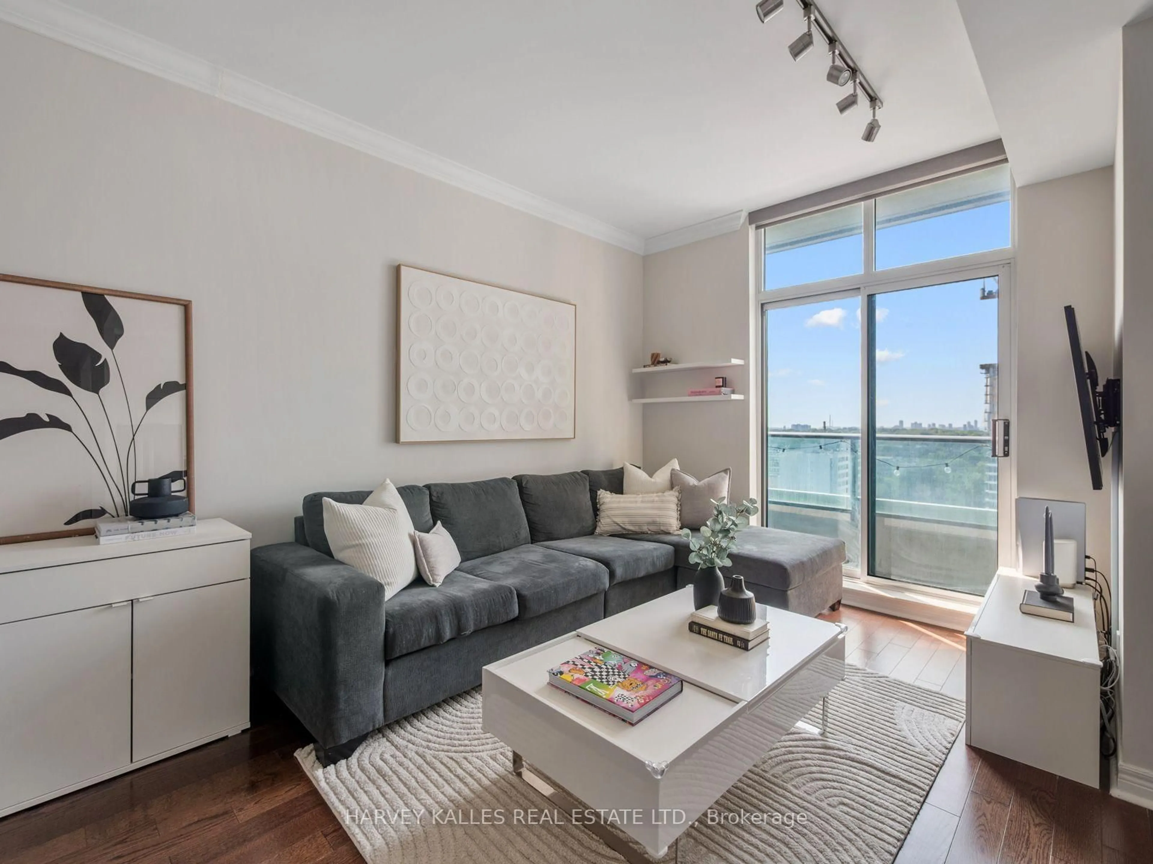 Living room with furniture, unknown for 212 Eglinton Ave #PH303, Toronto Ontario M4P 0A3