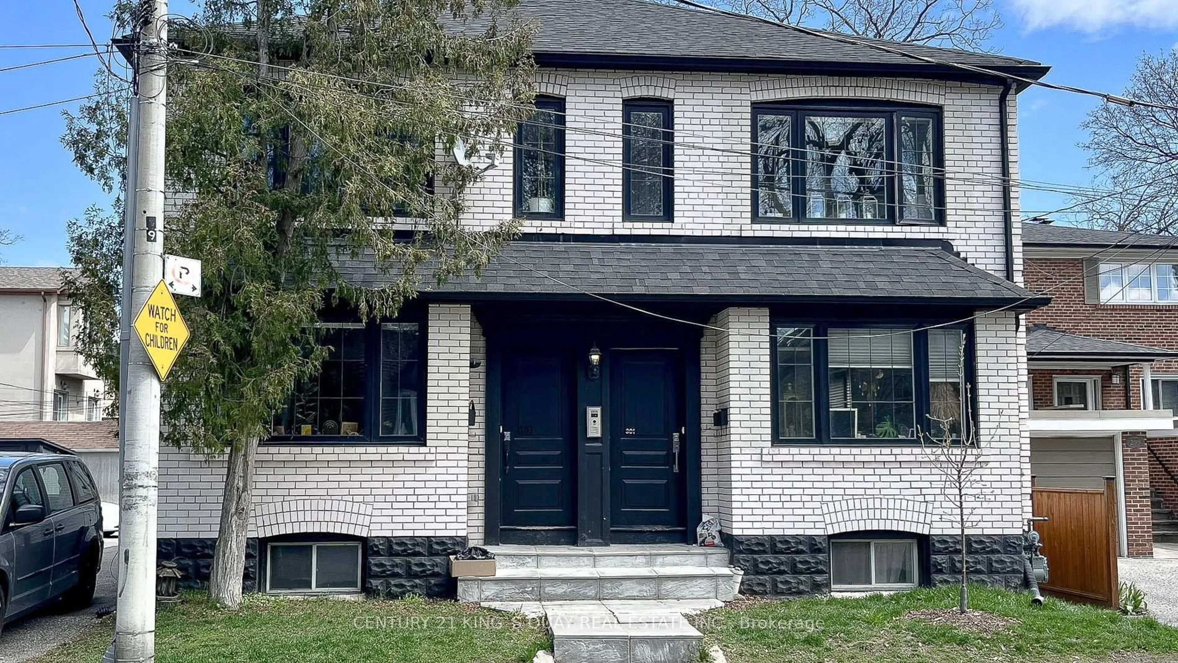 Home with brick exterior material, street for 301 Cleveland St, Toronto Ontario M4S 2W7