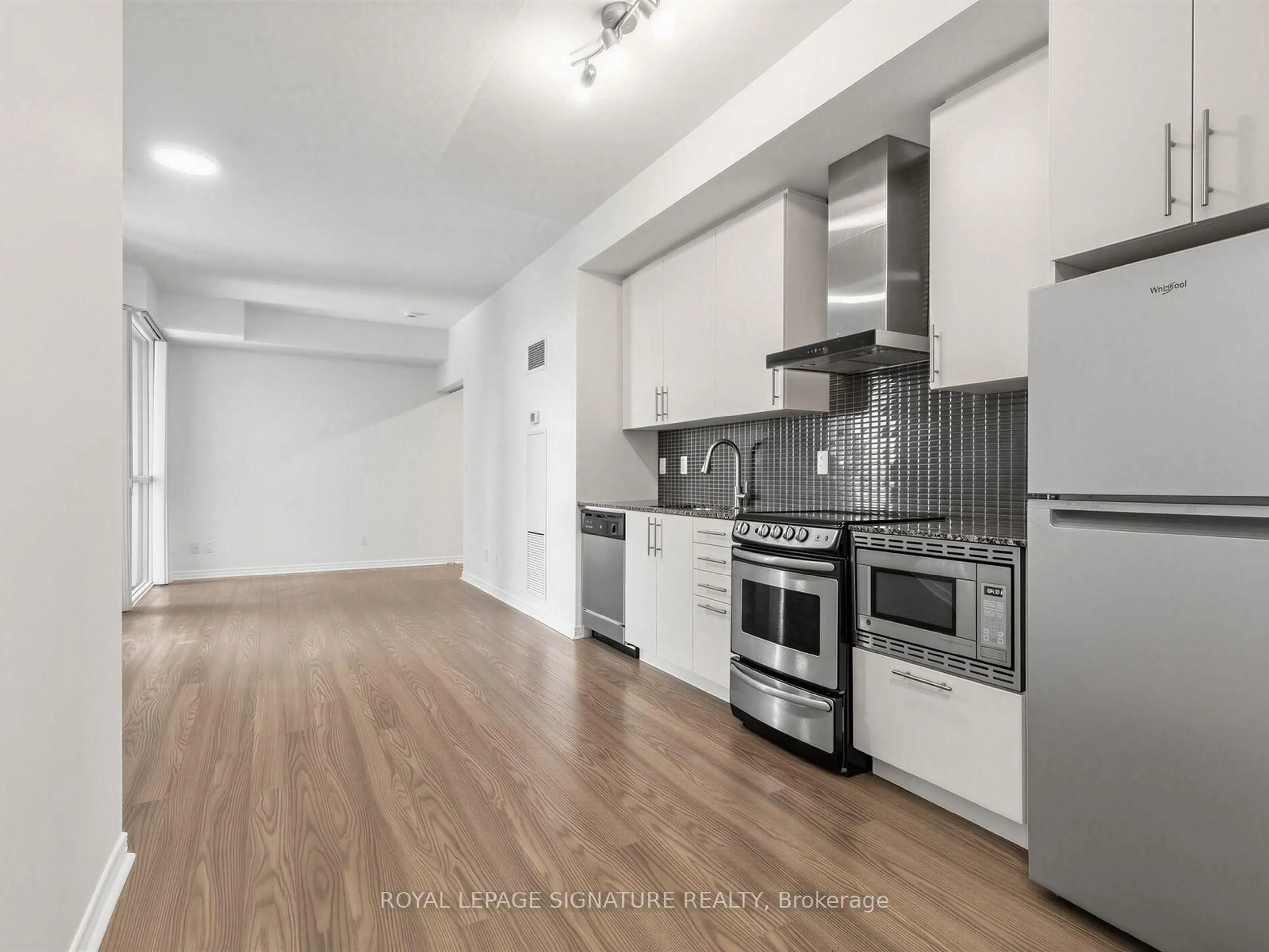 Open concept kitchen, unknown for 352 Front St #1411, Toronto Ontario M5V 1B5