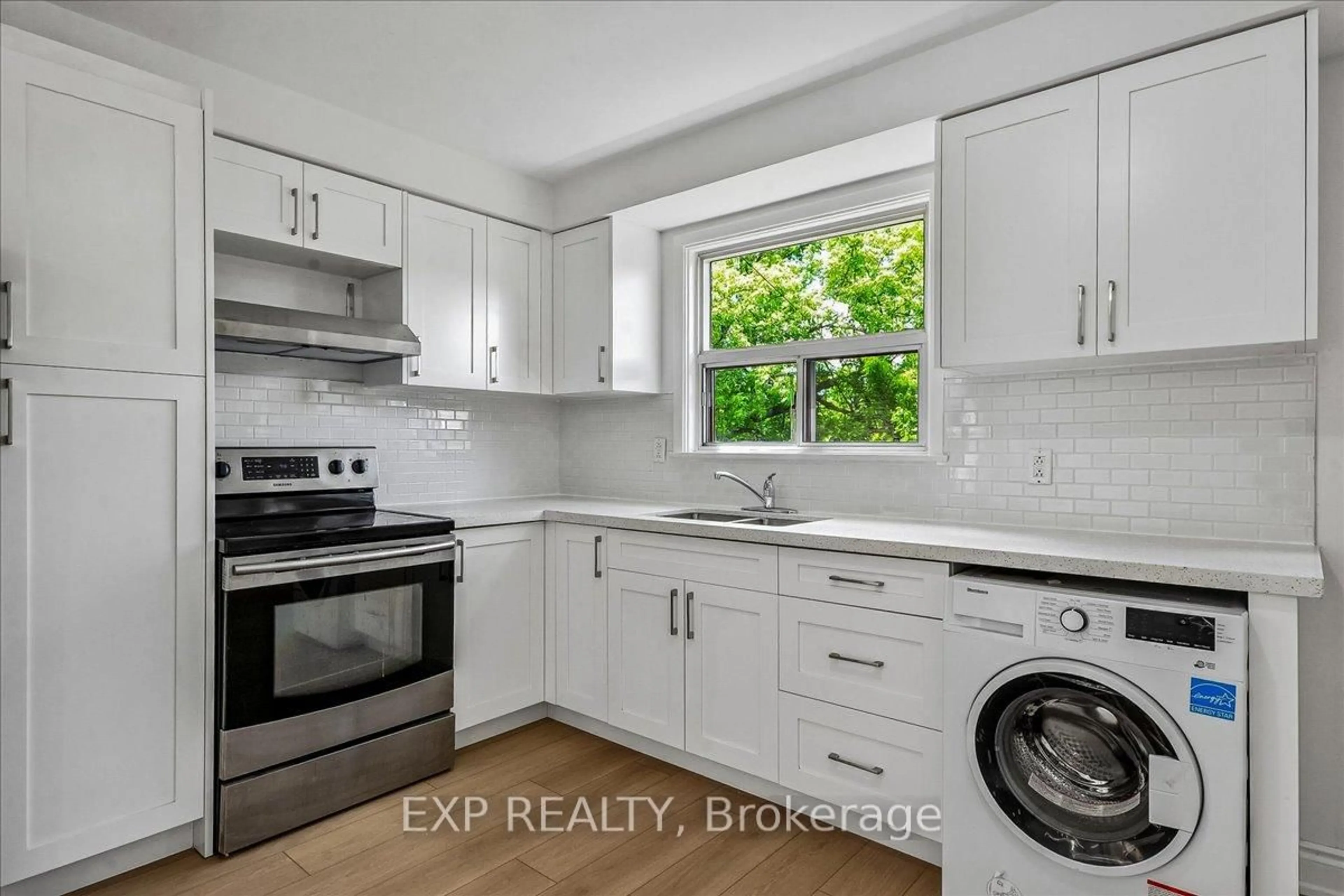 Standard kitchen, unknown for 346 Westmount Ave, Toronto Ontario M6E 3N2