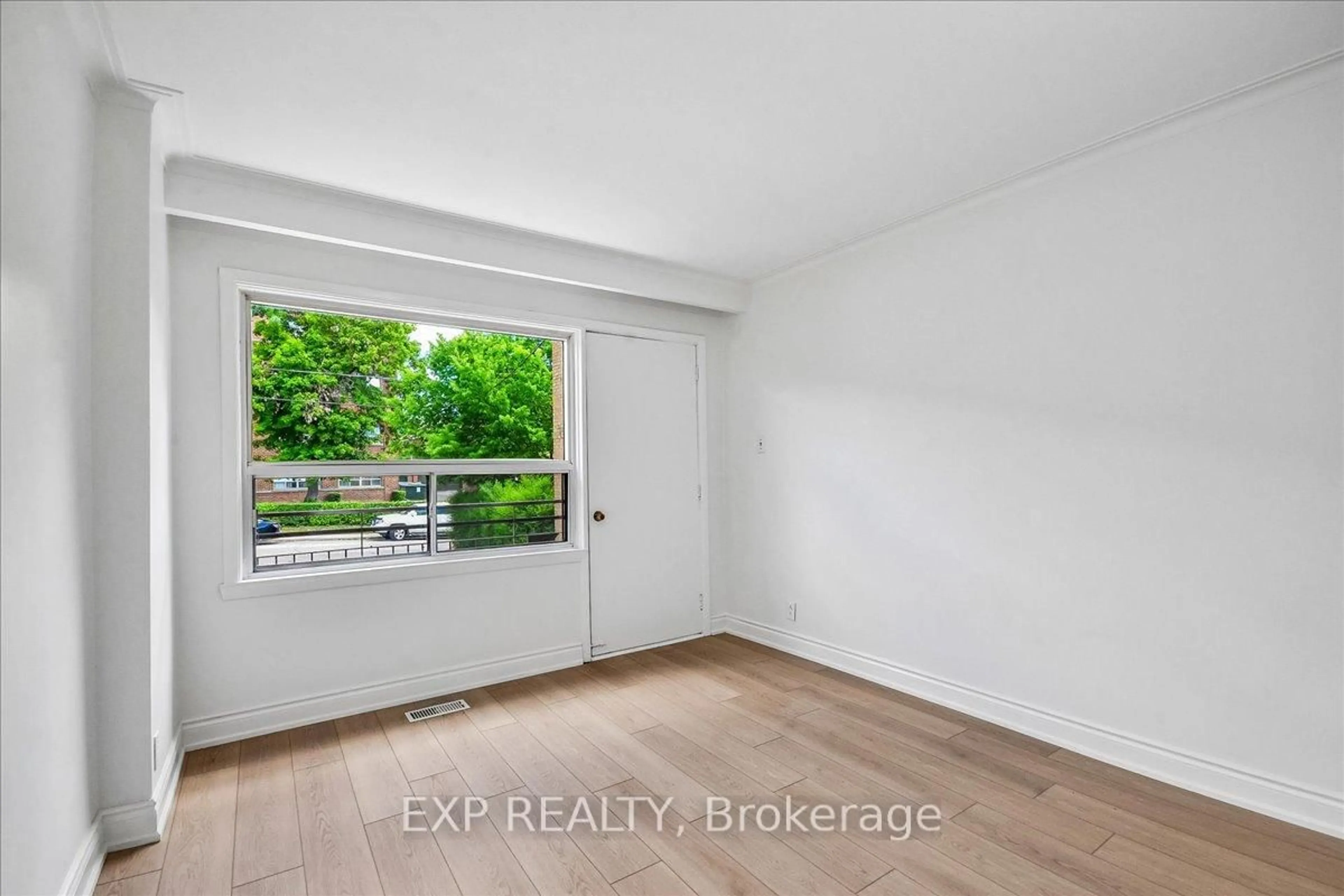 A pic of a room for 346 Westmount Ave, Toronto Ontario M6E 3N2