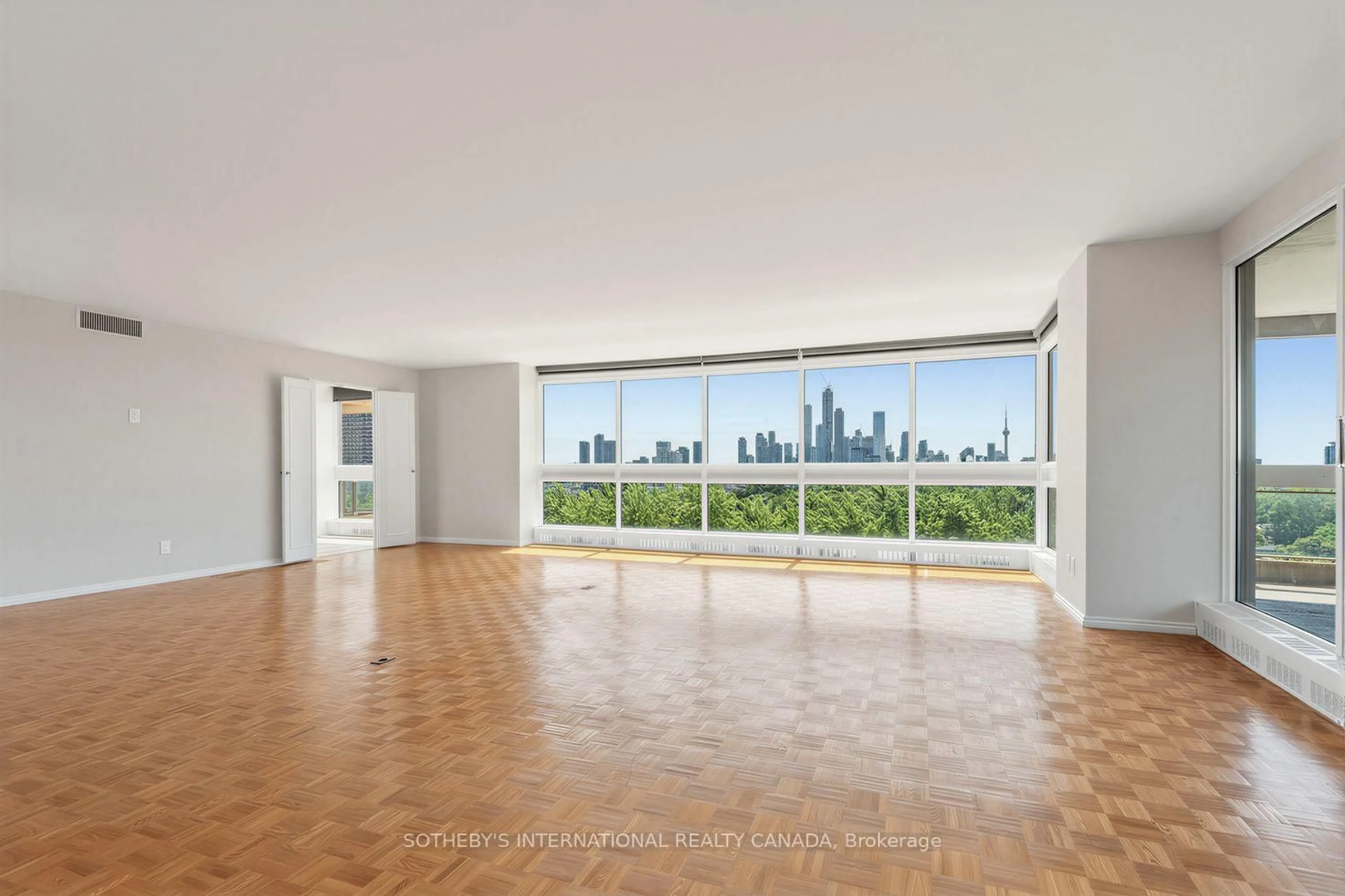 A pic of a room for 61 St Clair Ave #902, Toronto Ontario M4V 2Y8