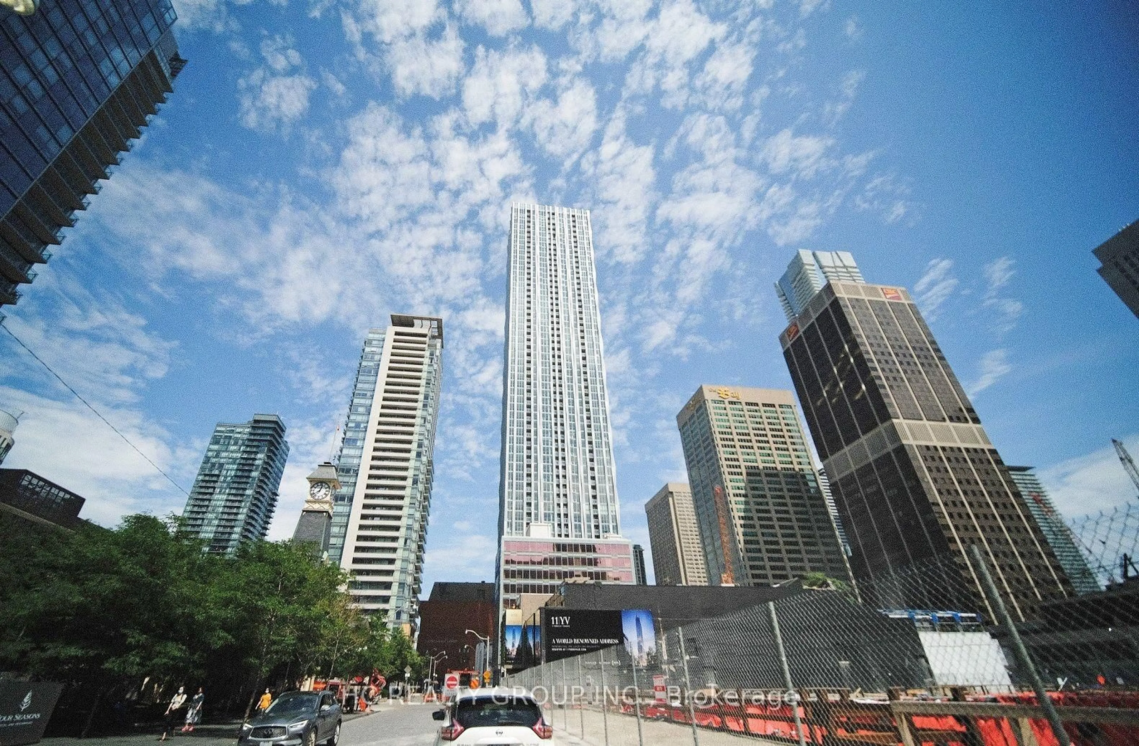 Unknown for 1 Yorkville Ave 4512 Ave, Toronto Ontario M4W 0B1