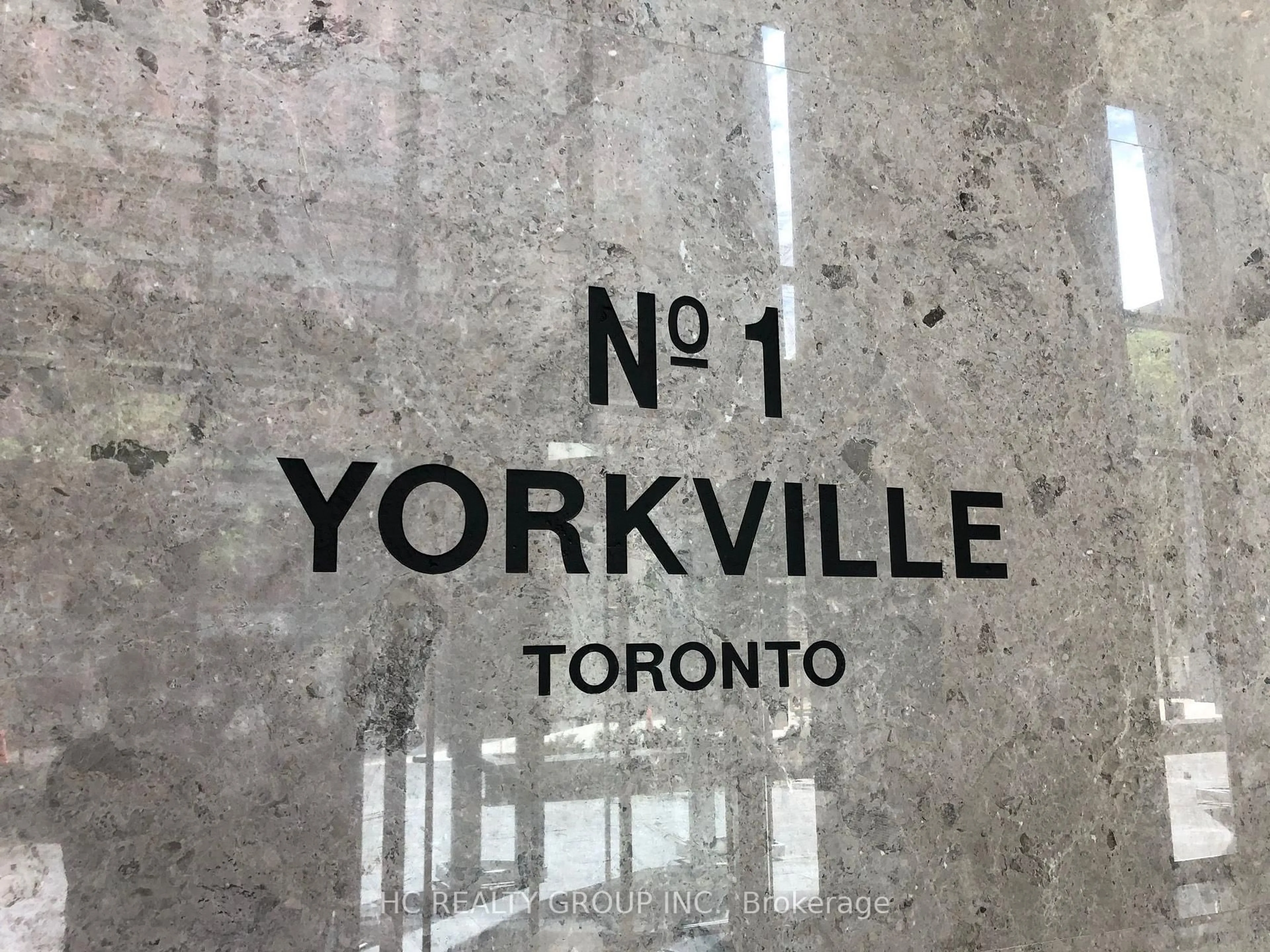 Lobby for 1 Yorkville Ave 4512 Ave, Toronto Ontario M4W 0B1