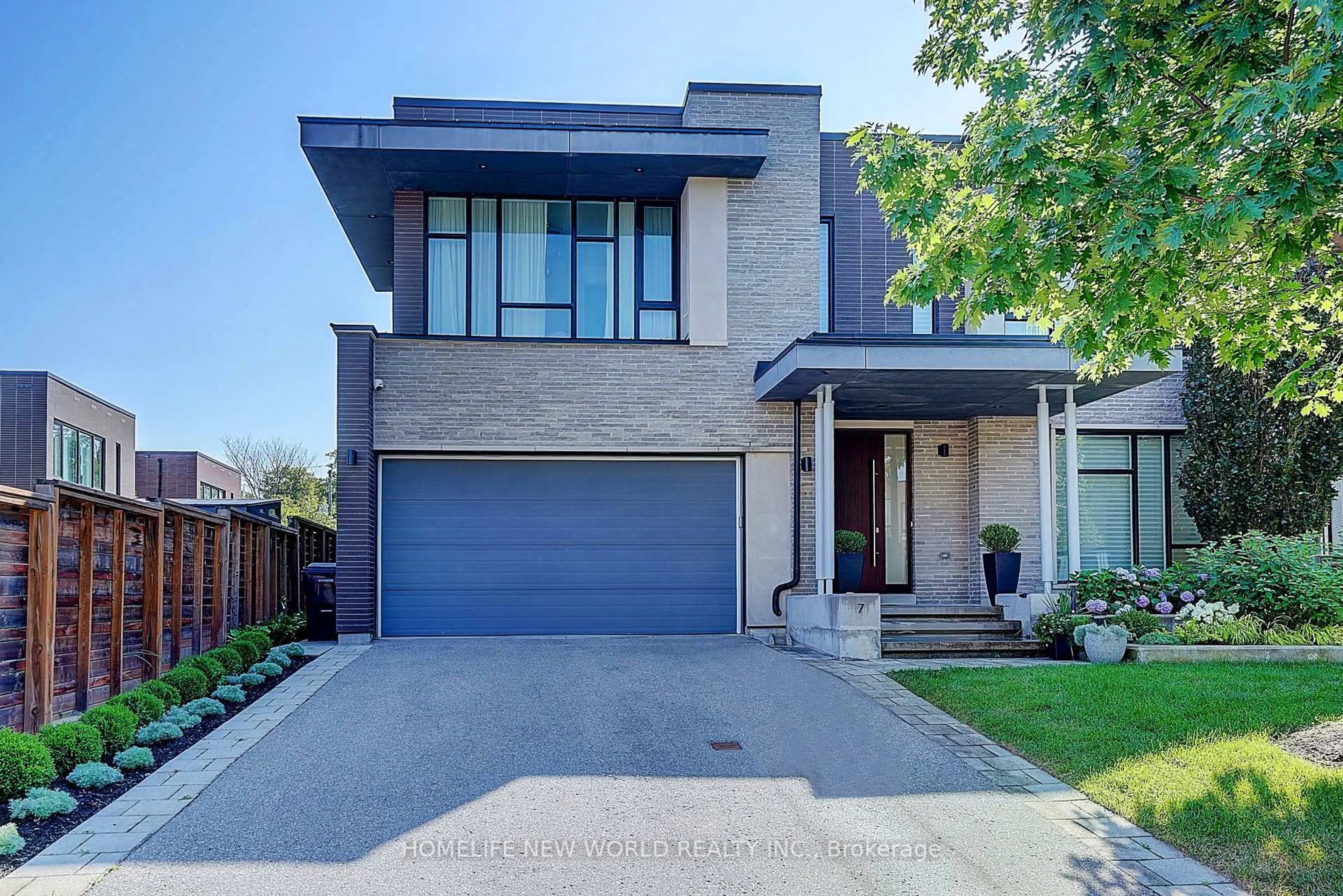 Home with brick exterior material, street for 7 Valliere Pl, Toronto Ontario M2K 0C9