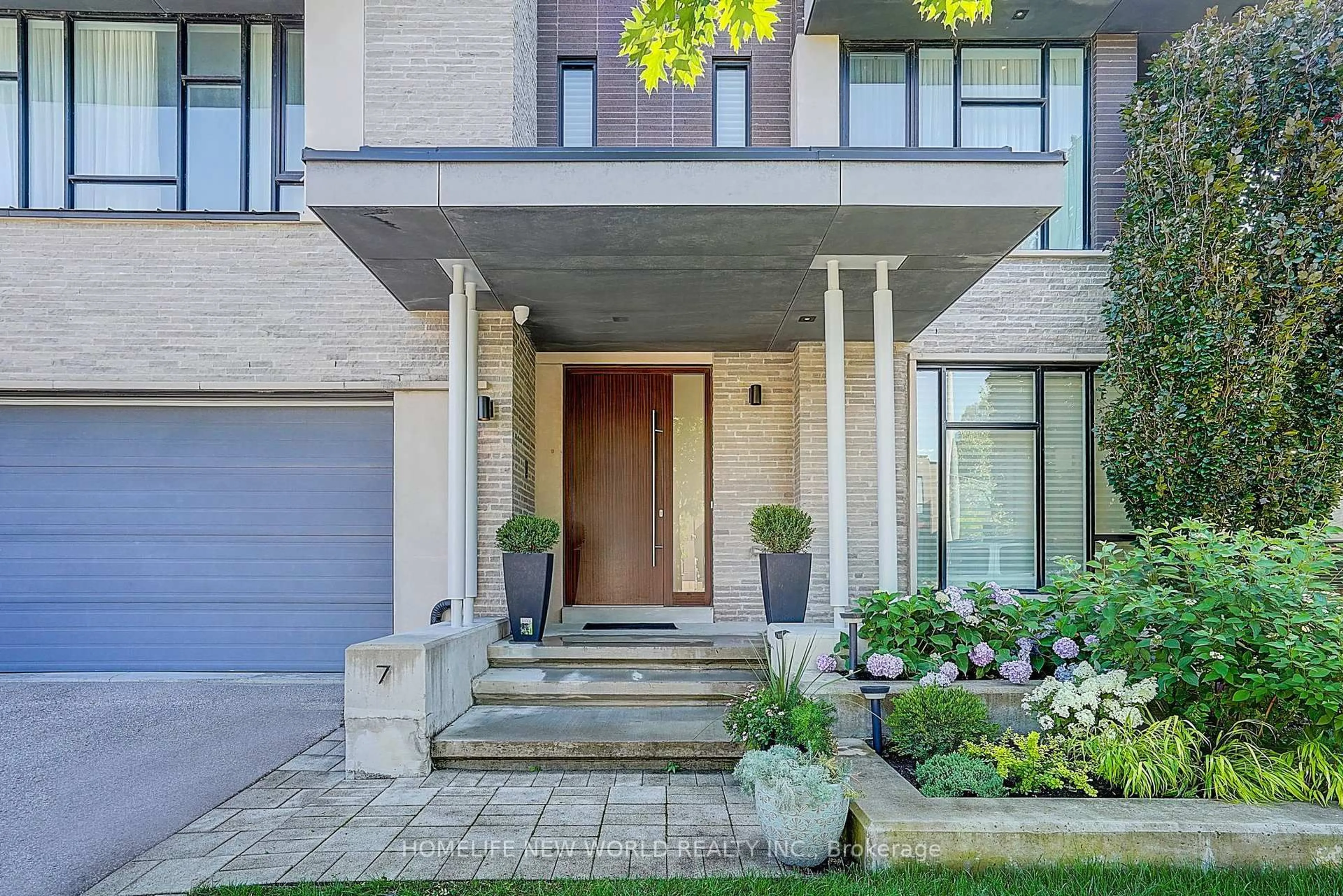 Home with brick exterior material, street for 7 Valliere Pl, Toronto Ontario M2K 0C9