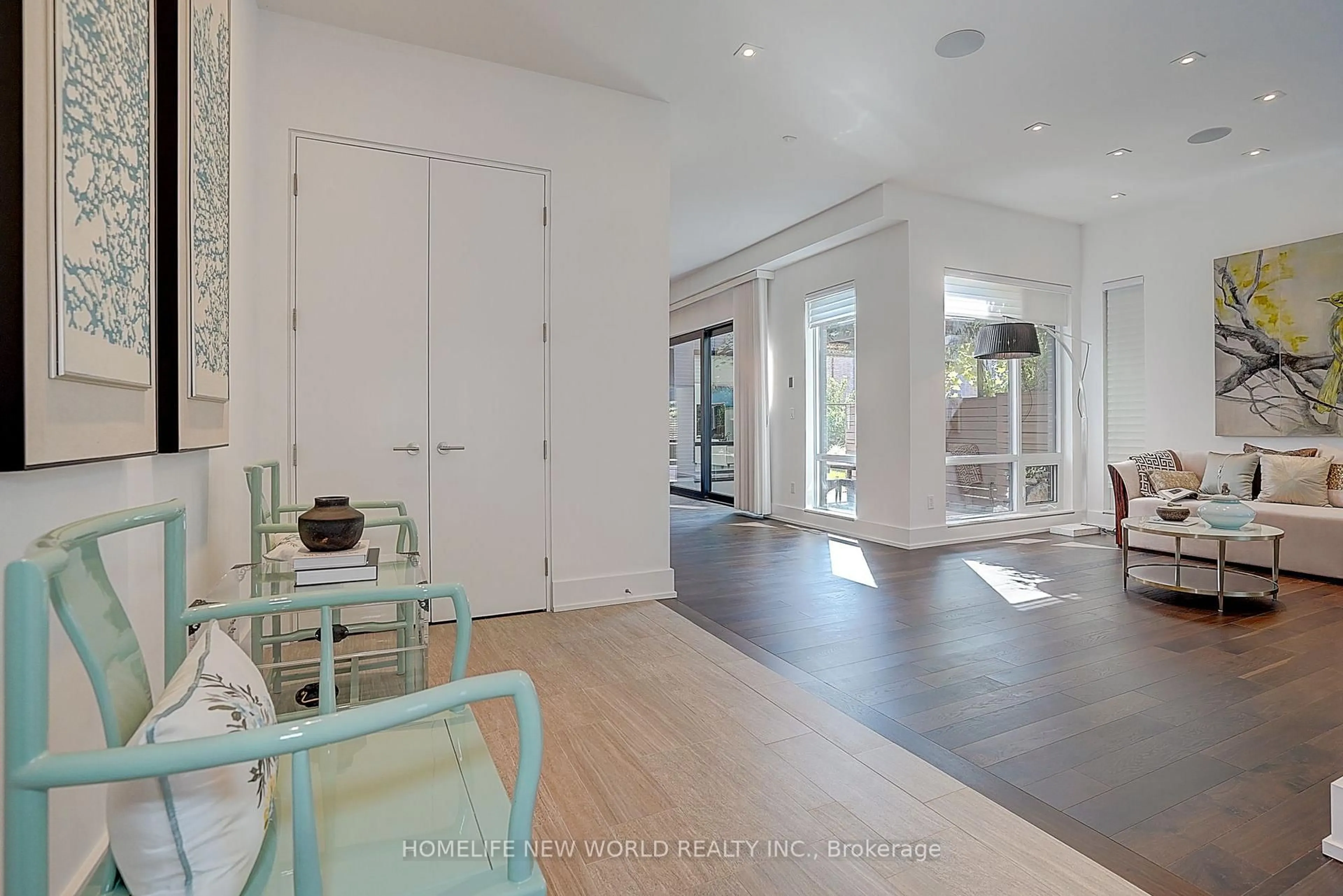 Indoor entryway for 7 Valliere Pl, Toronto Ontario M2K 0C9