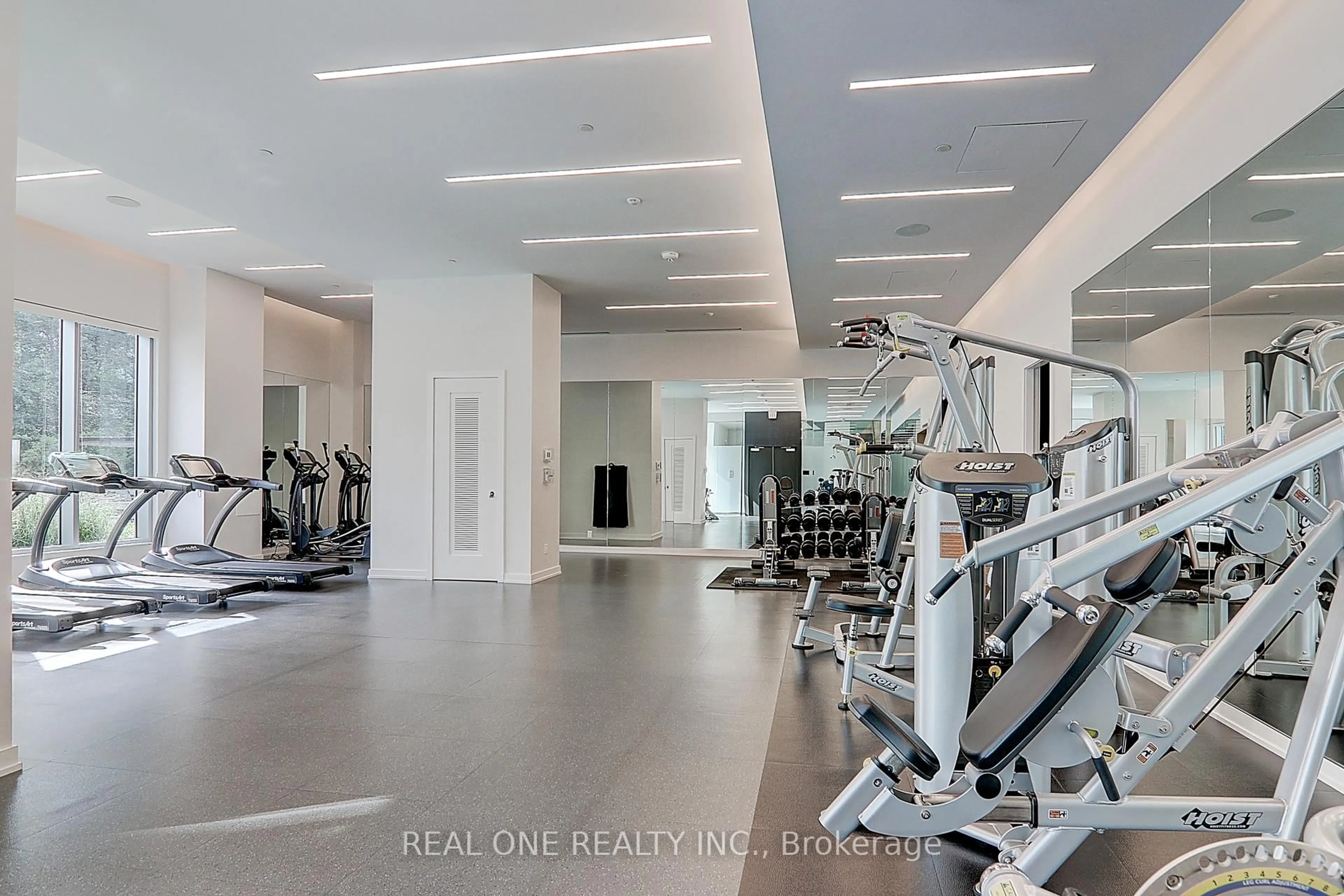 Gym or fitness room for 101 Erskine Ave #0915, Toronto Ontario M4P 1Y5