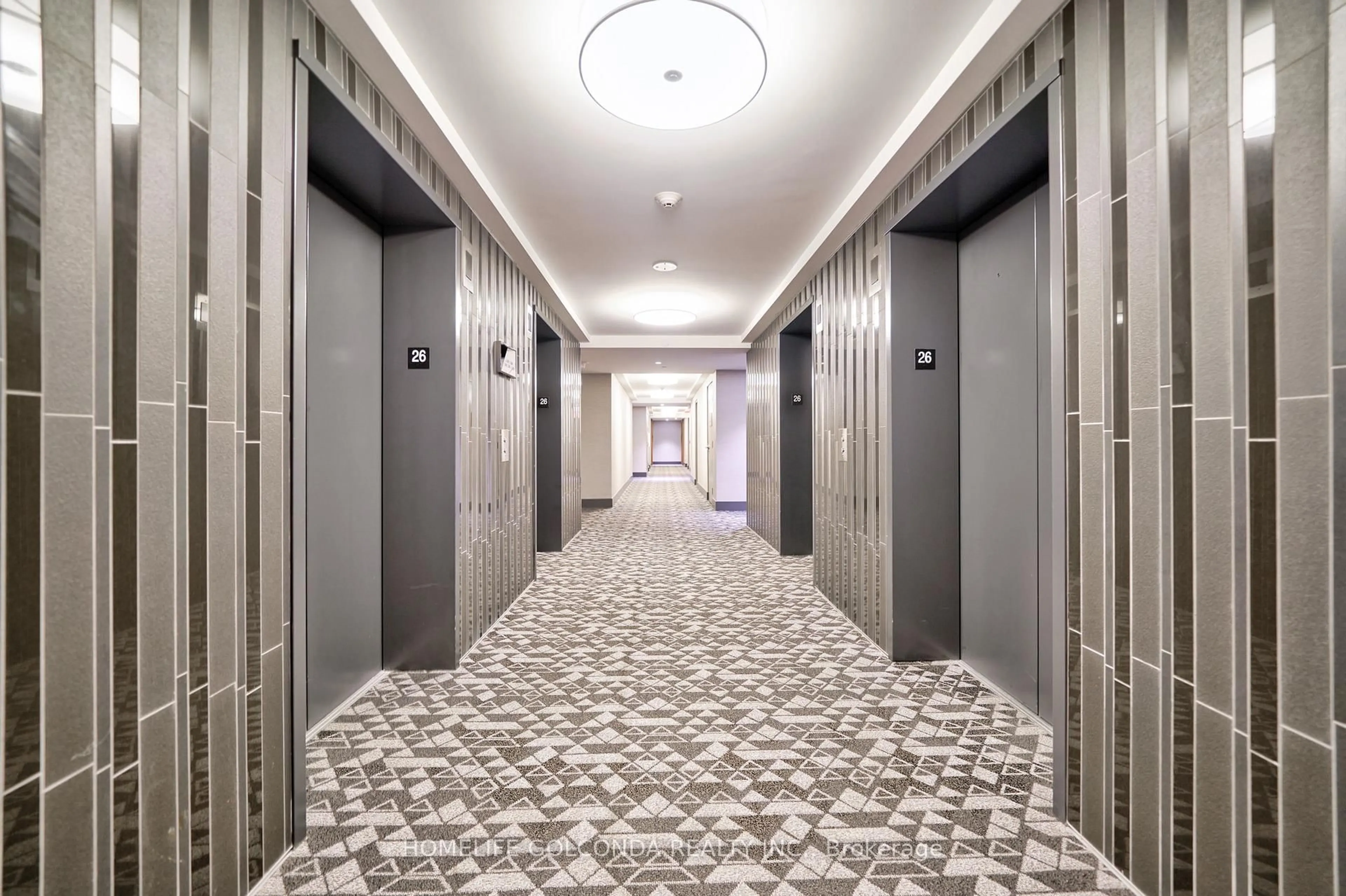 Indoor foyer for 10 York St #2607, Toronto Ontario M5J 2Z2