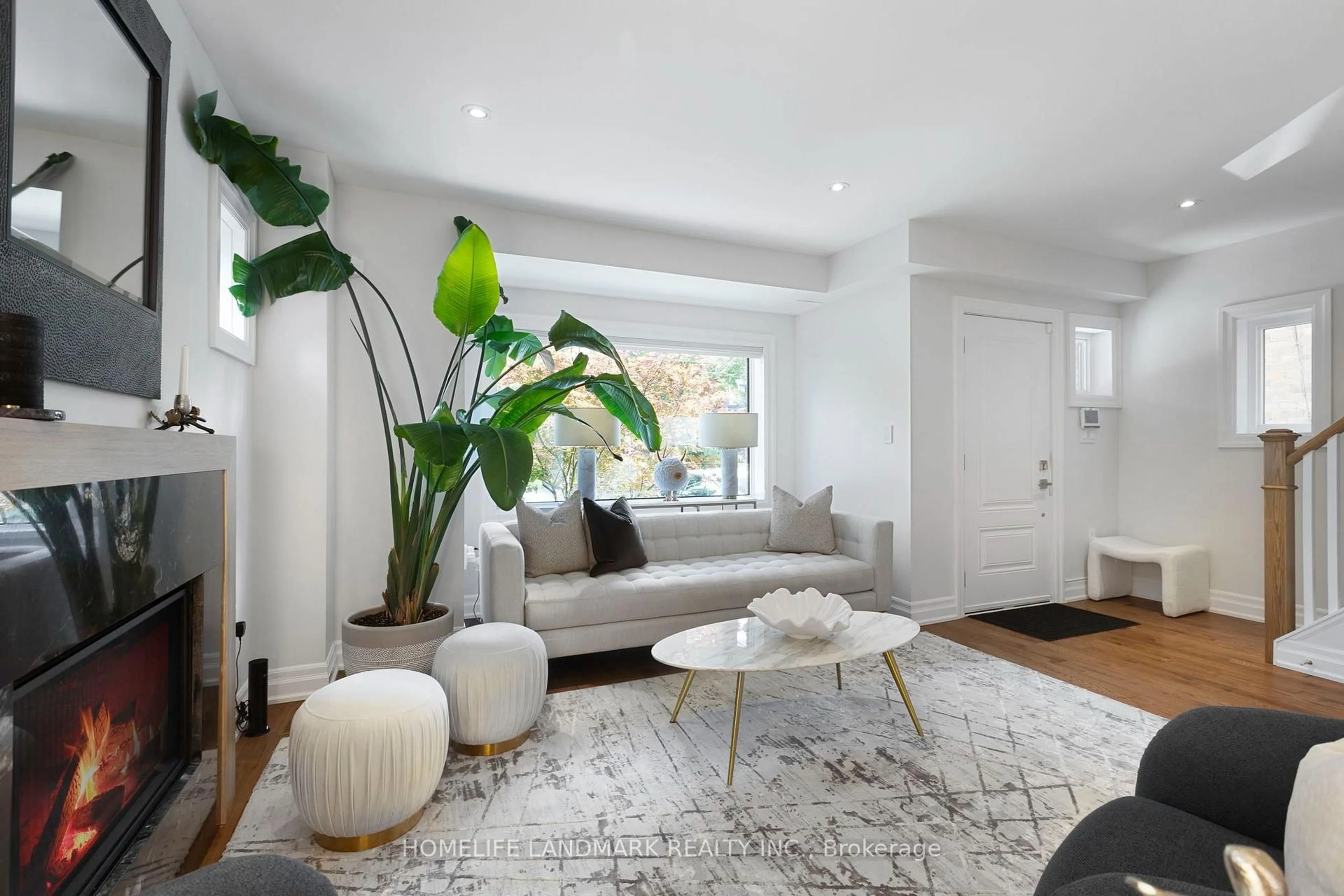 Living room with furniture, unknown for 274 Greer Rd, Toronto Ontario M5M 3P1