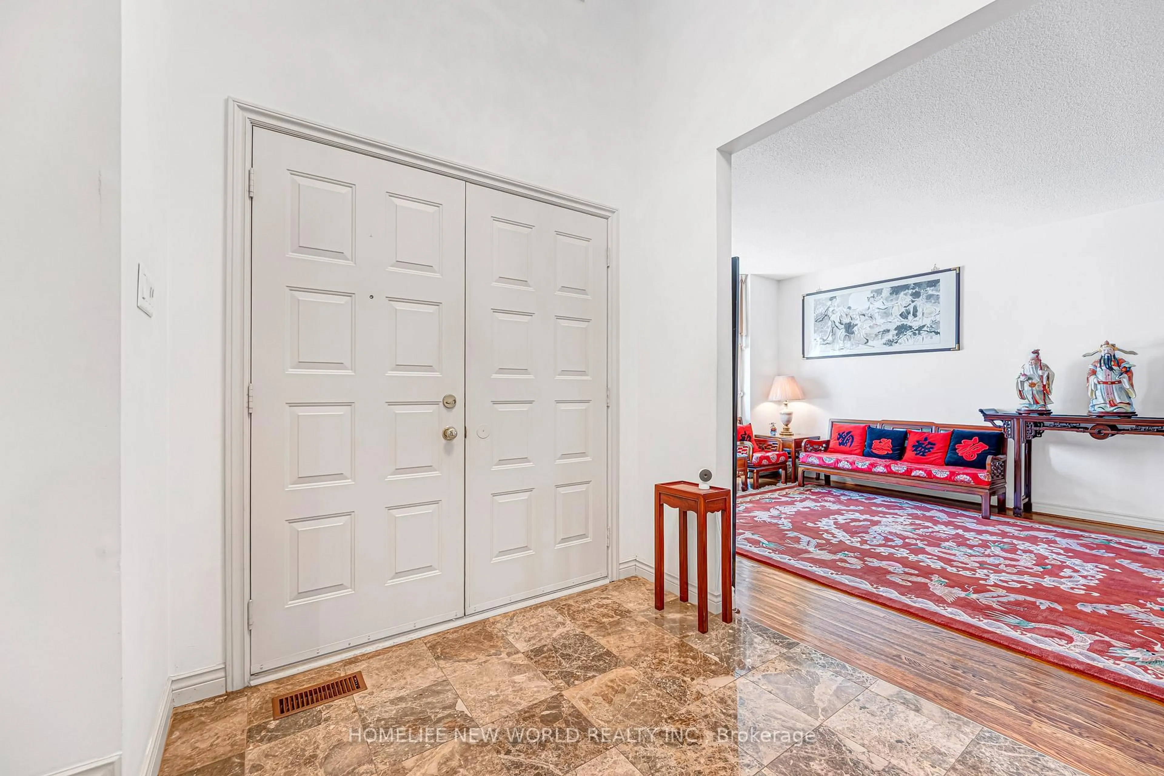 Indoor entryway for 4 Tarbert Rd, Toronto Ontario M2M 2Y2