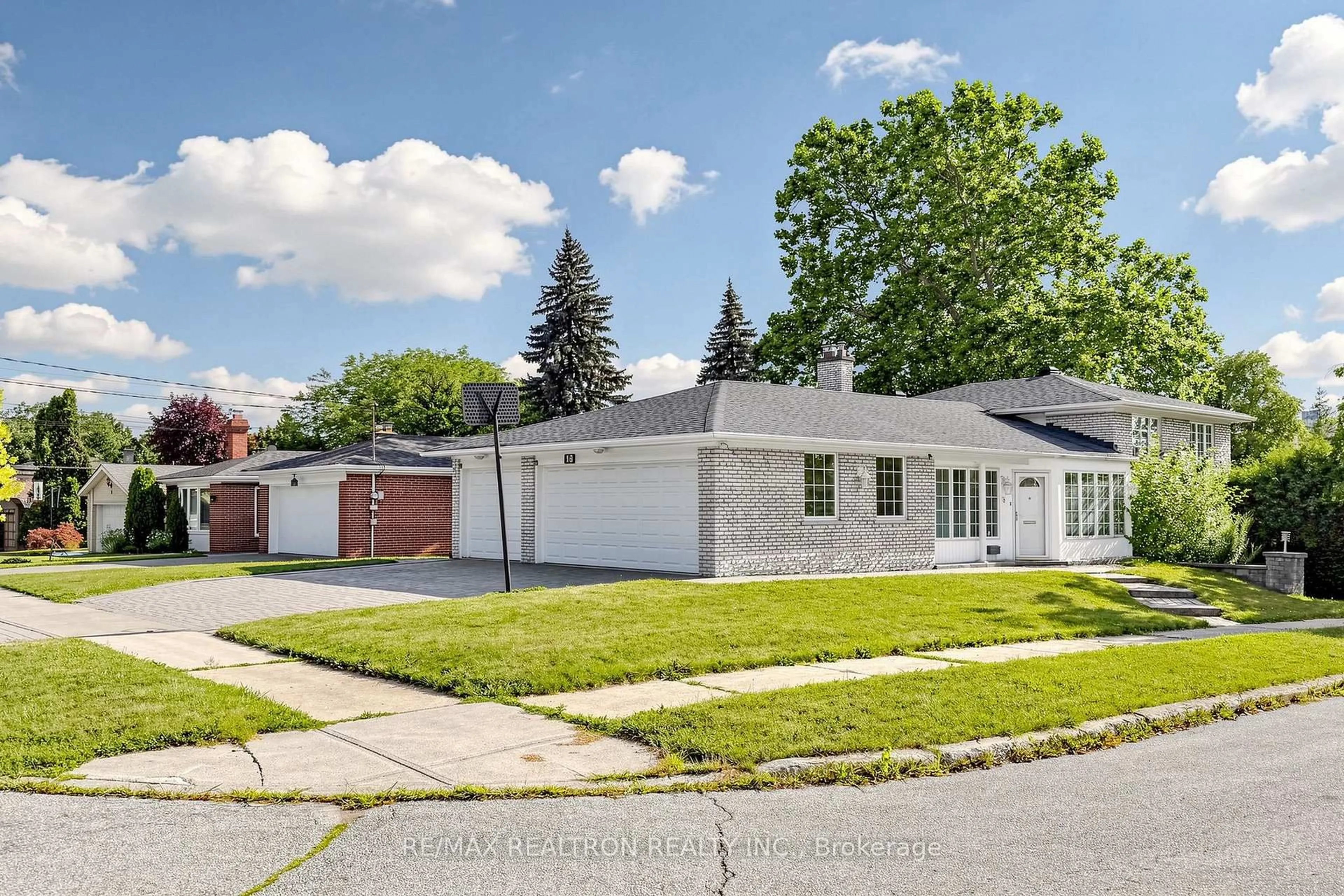 Unknown for 18 Olsen Dr, Toronto Ontario M3A 3J2