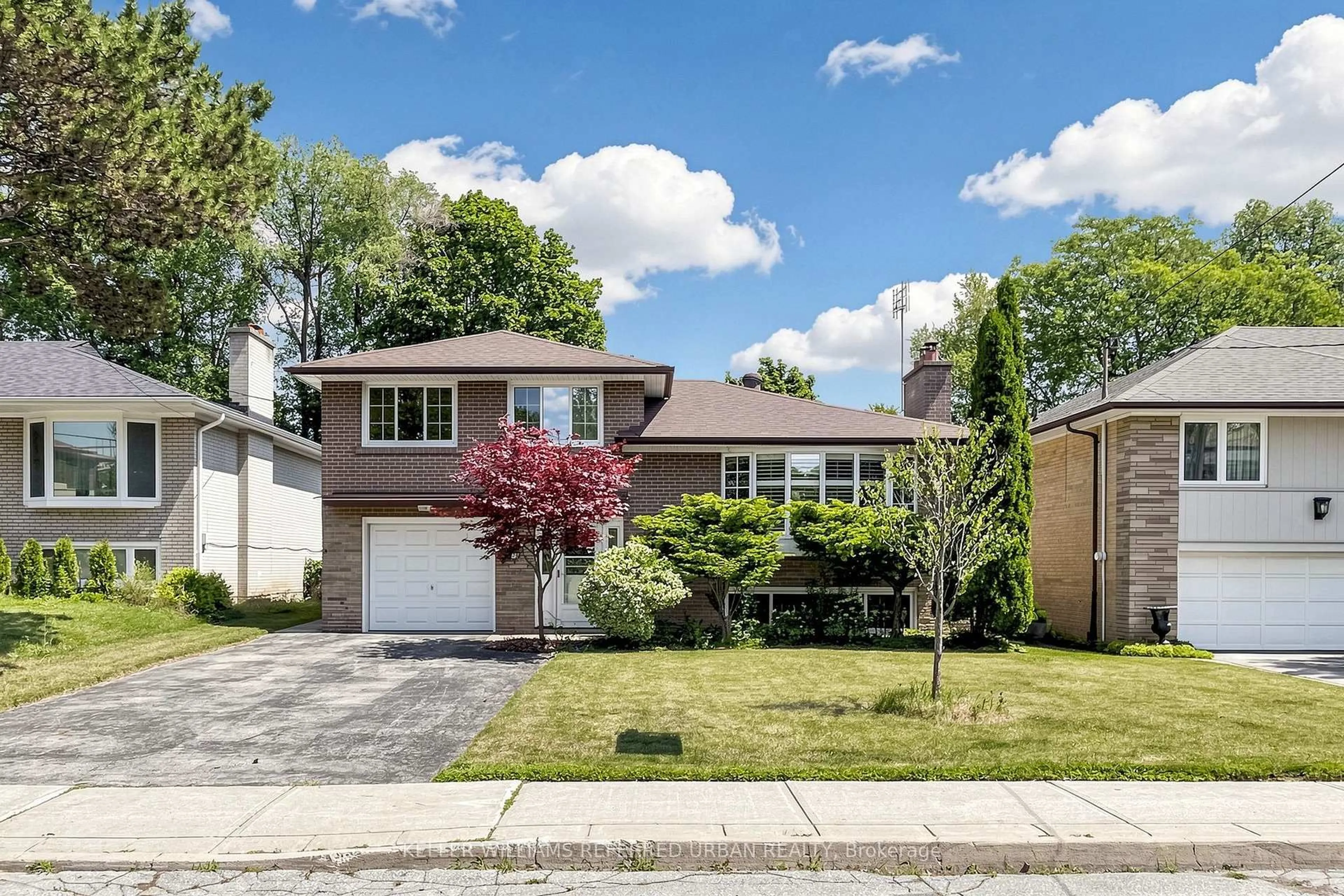 Home with vinyl exterior material, street for 79 Heathview Ave, Toronto Ontario M2K 2C3