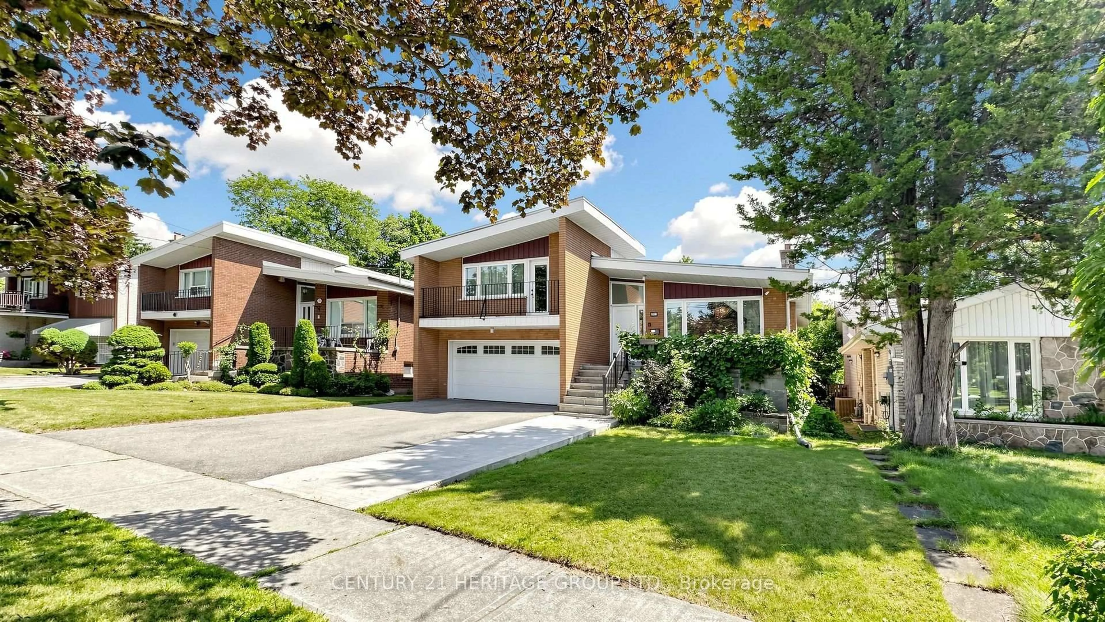Home with brick exterior material, street for 33 Tollerton Ave, Toronto Ontario M2K 2H1