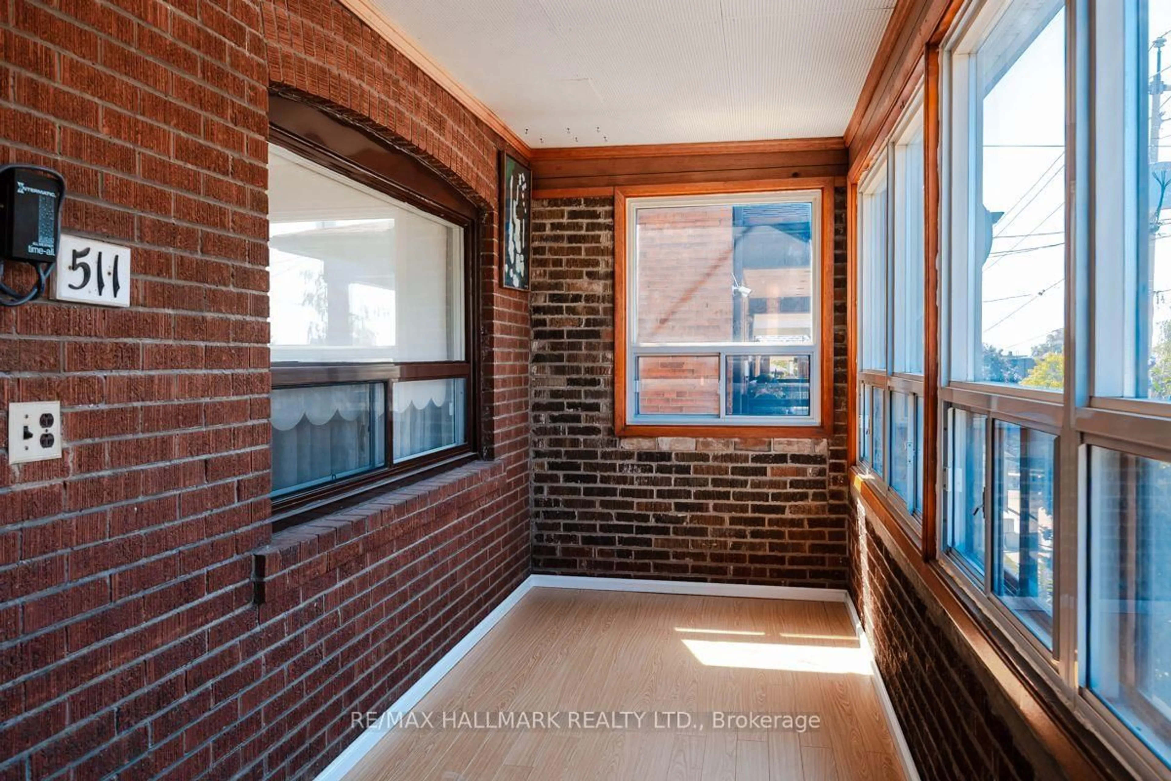 Indoor entryway for 511 Northcliffe Blvd, Toronto Ontario M6E 3L4