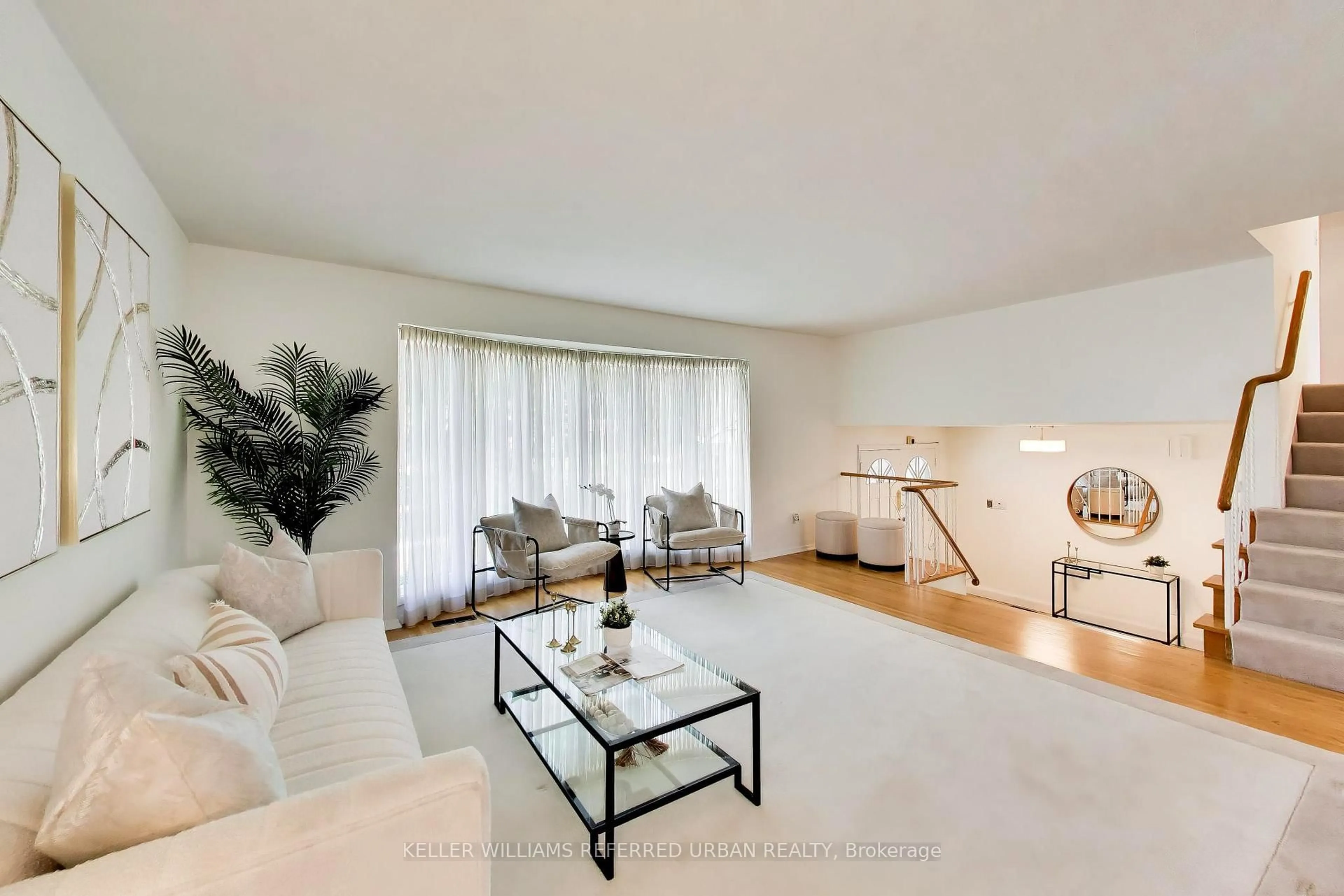 Living room with furniture, unknown for 22 Crossbow Cres, Toronto Ontario M2J 3M4