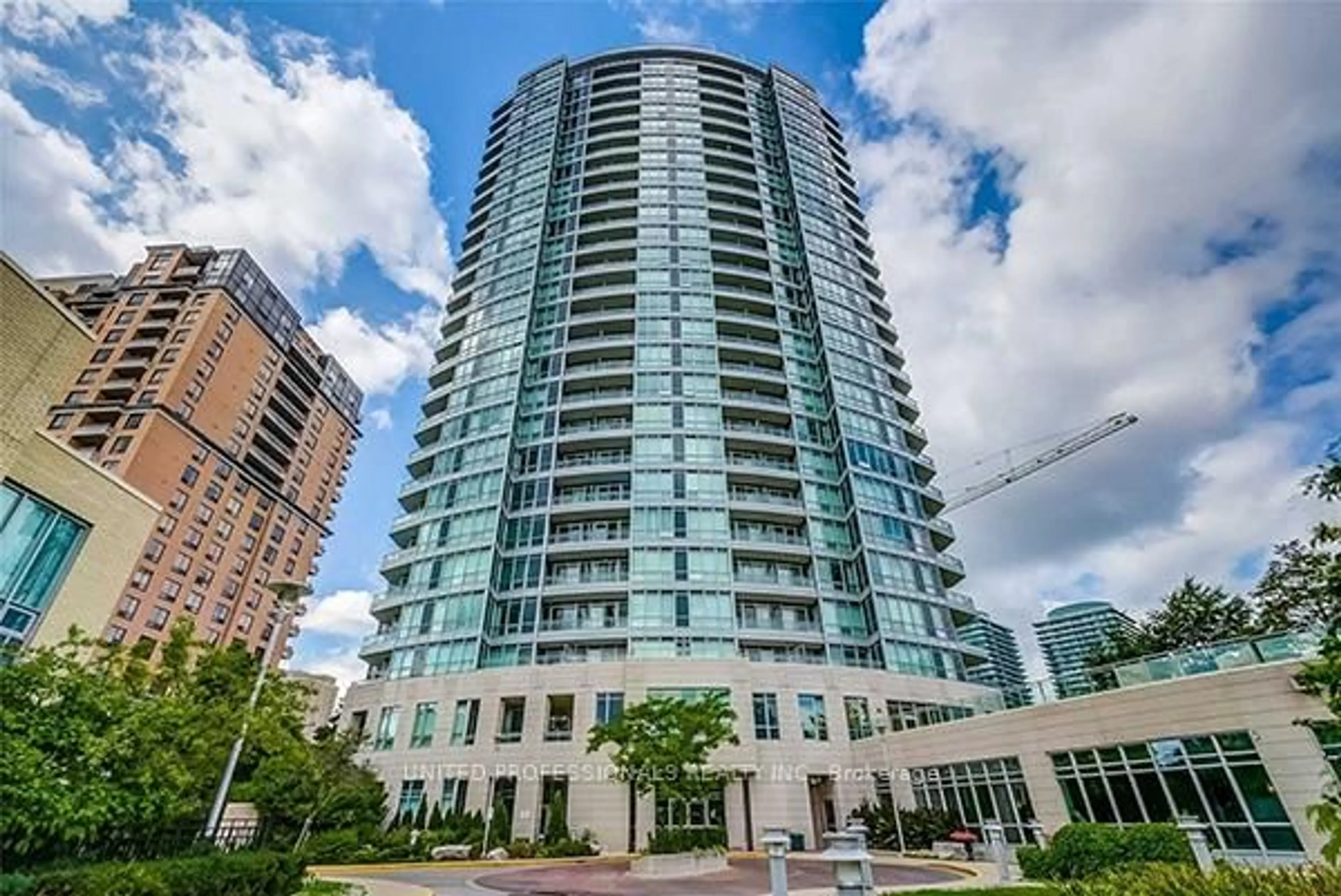 Indoor foyer for 60 Byng Ave #1812, Toronto Ontario M2N 4K3