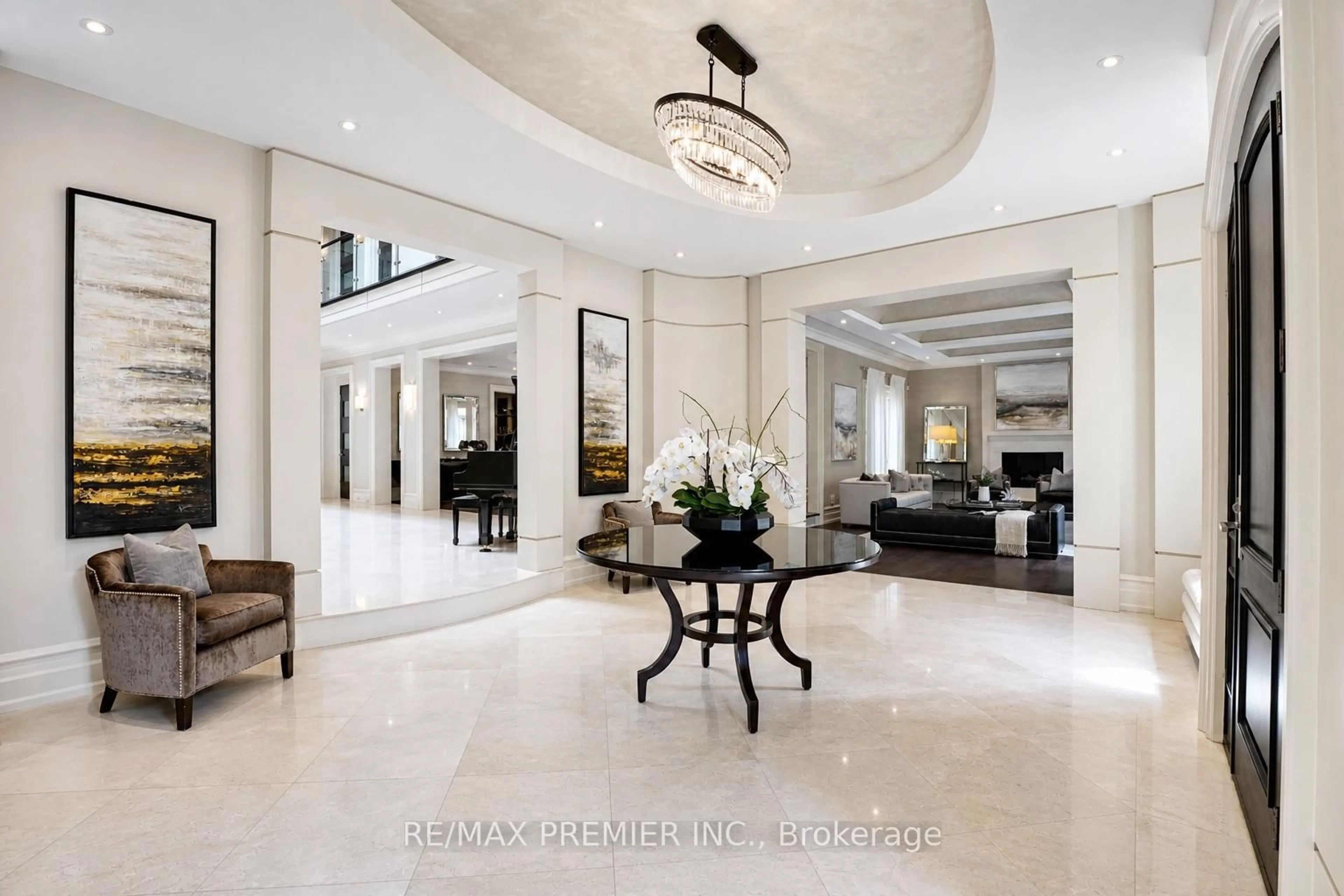 Indoor foyer for 6 The Bridle Path, Toronto Ontario M2L 1C8