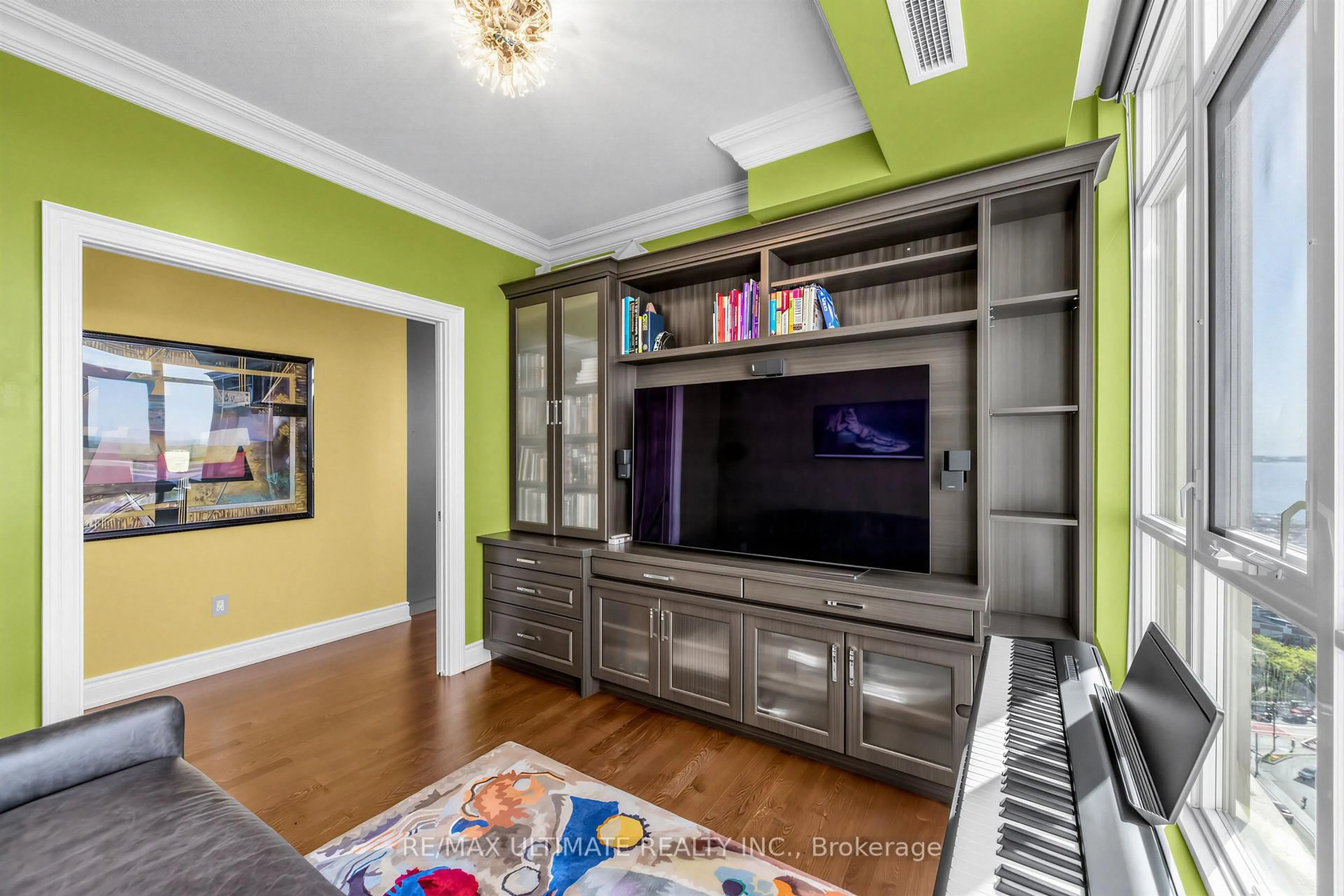 Home theater for 21 Grand Magazine St #2301, Toronto Ontario M5V 1B5