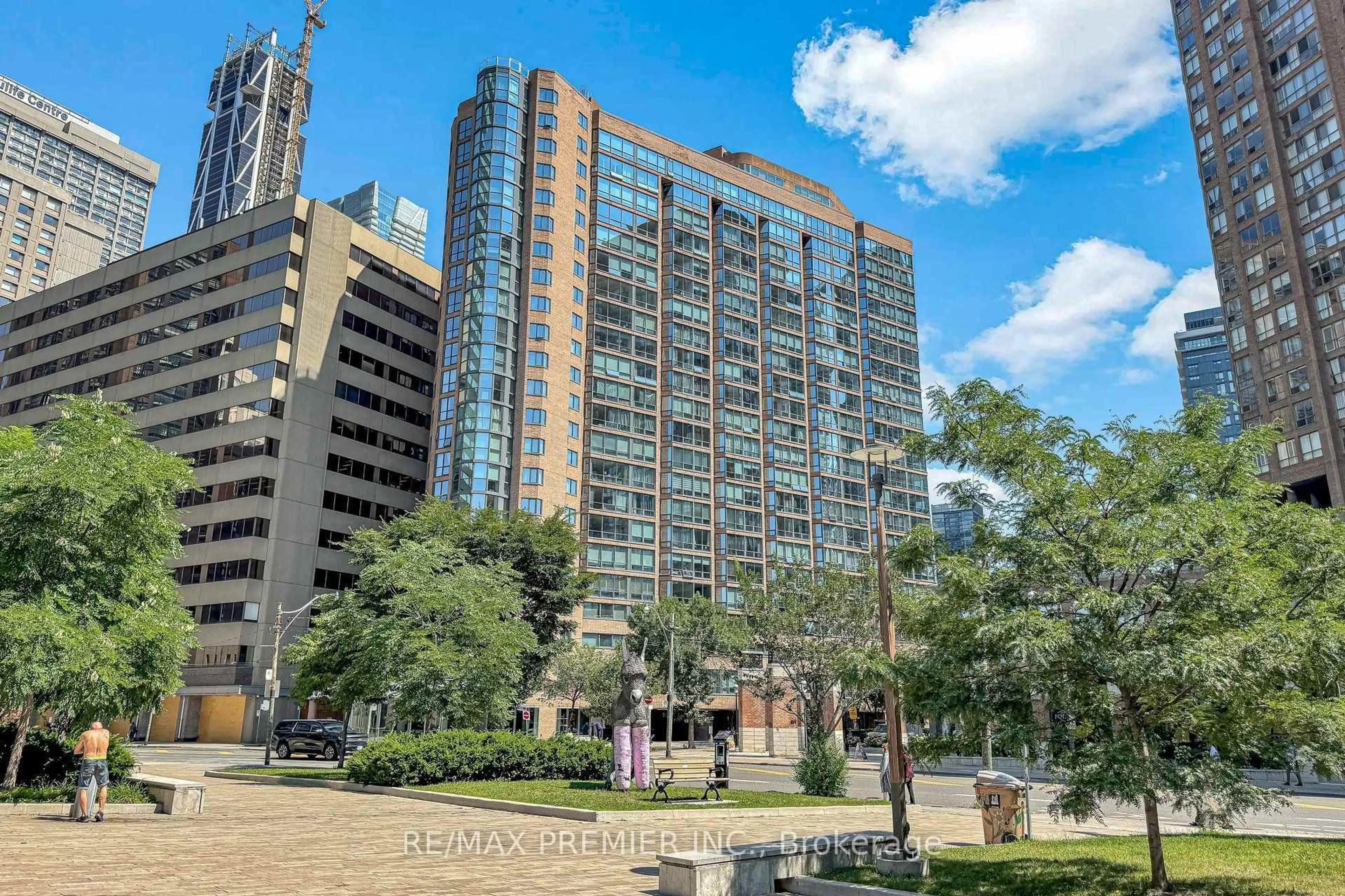 Unknown for 1055 Bay St #1804, Toronto Ontario M5S 3A3