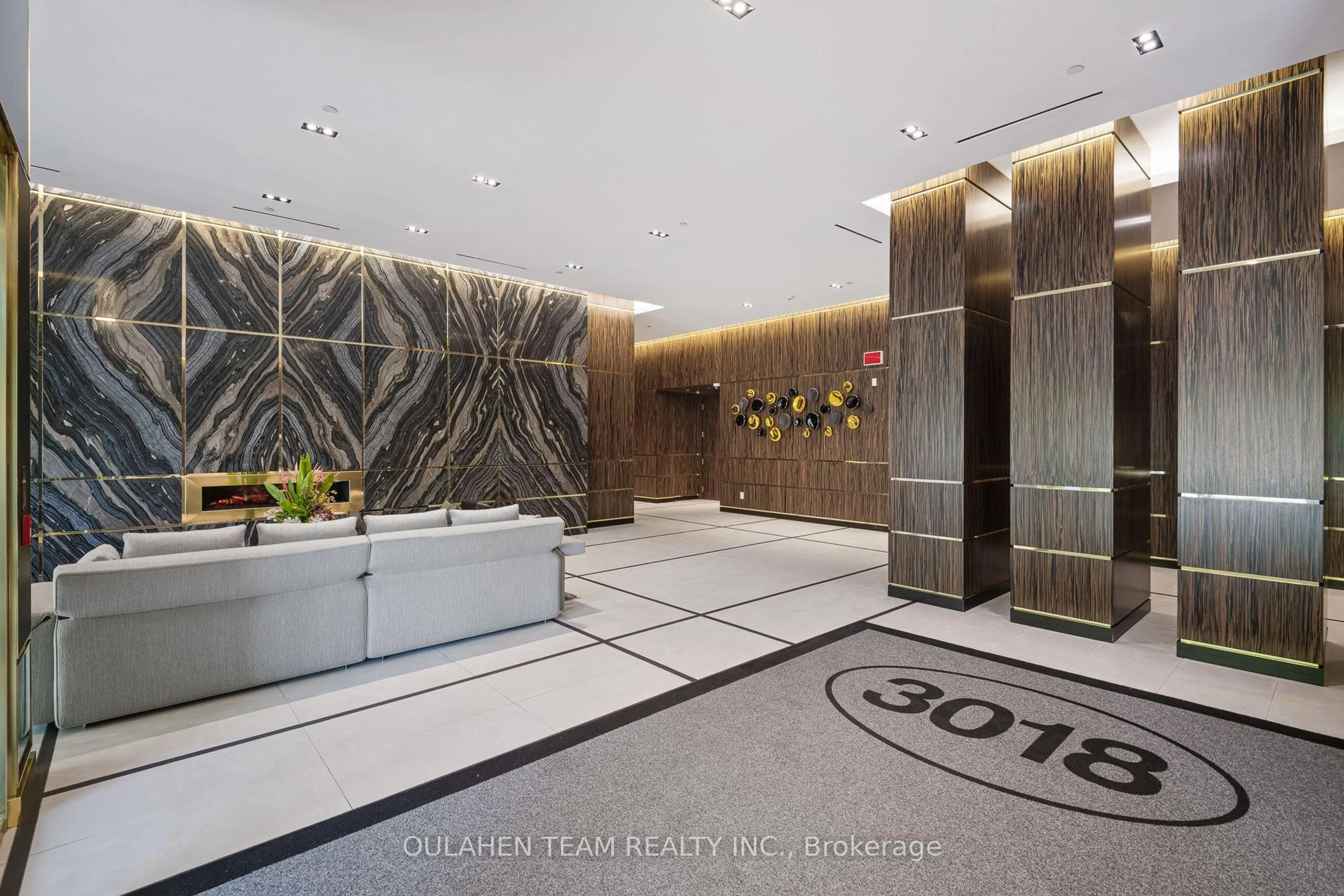 Lobby for 3018 Yonge St #518, Toronto Ontario M4N 0A5