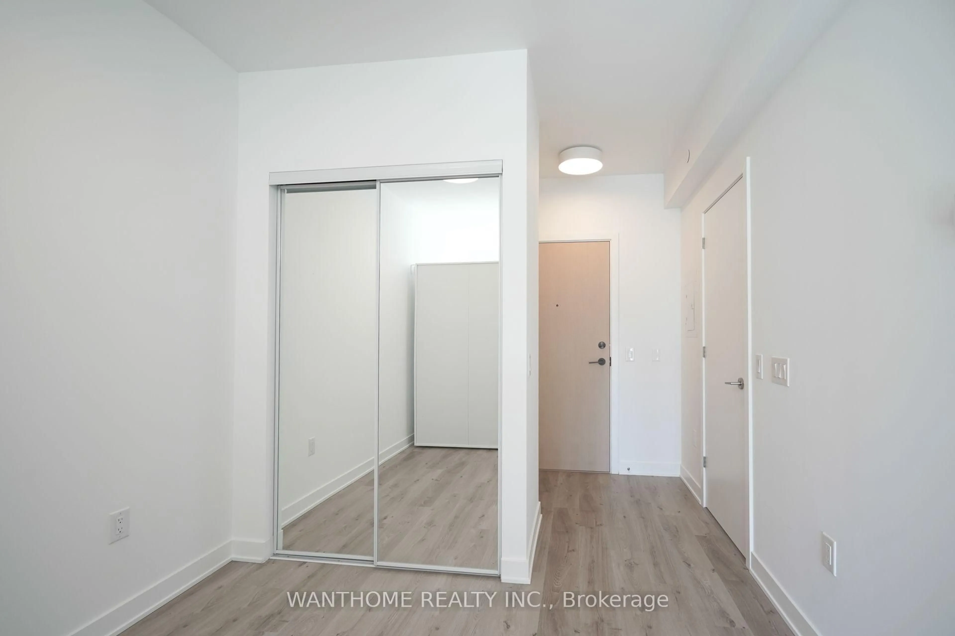 Unknown for 30 Dreamers Way #726, Toronto Ontario M5A 0Y7