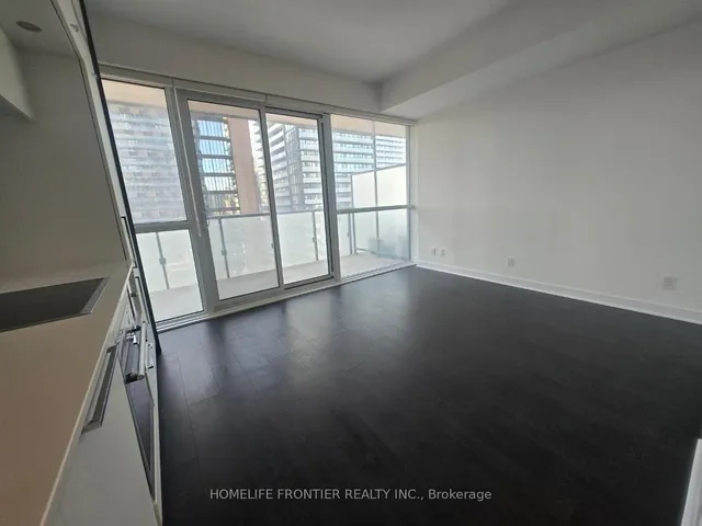 15 Grenville St #2106, Toronto 5