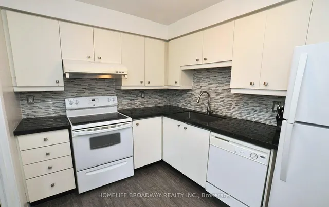 298 Jarvis St #707, Toronto 2