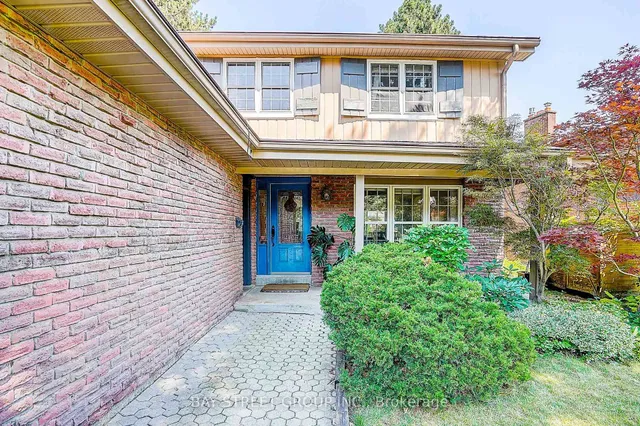 6 Caravan Dr, Toronto 3