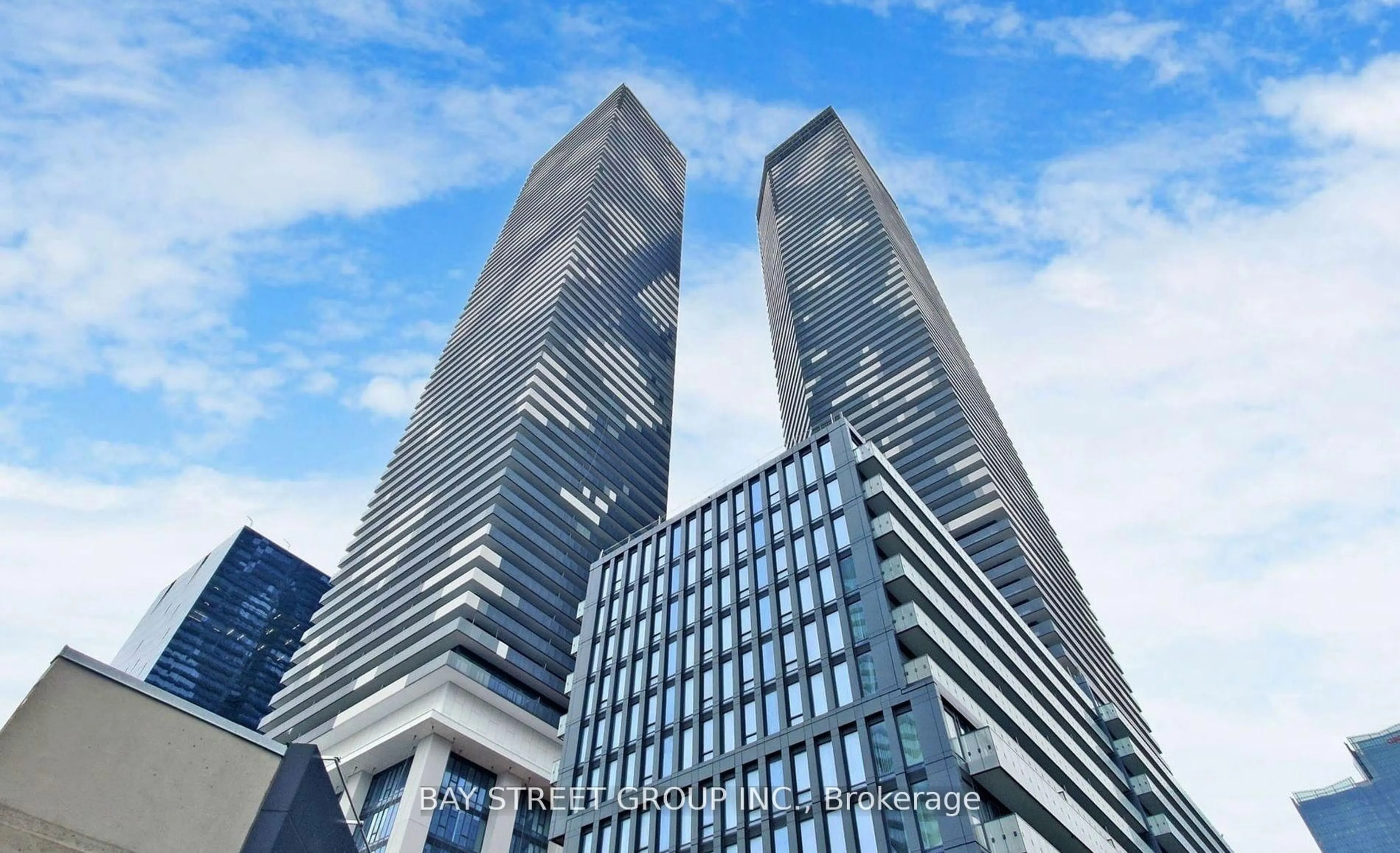 Indoor foyer for 55 cooper St #4102, Toronto Ontario M5E 0G1