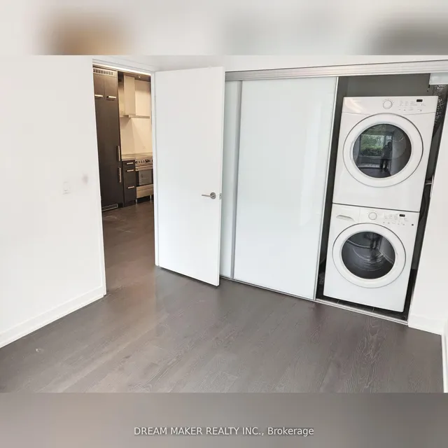 455 Front St #4, Toronto 5