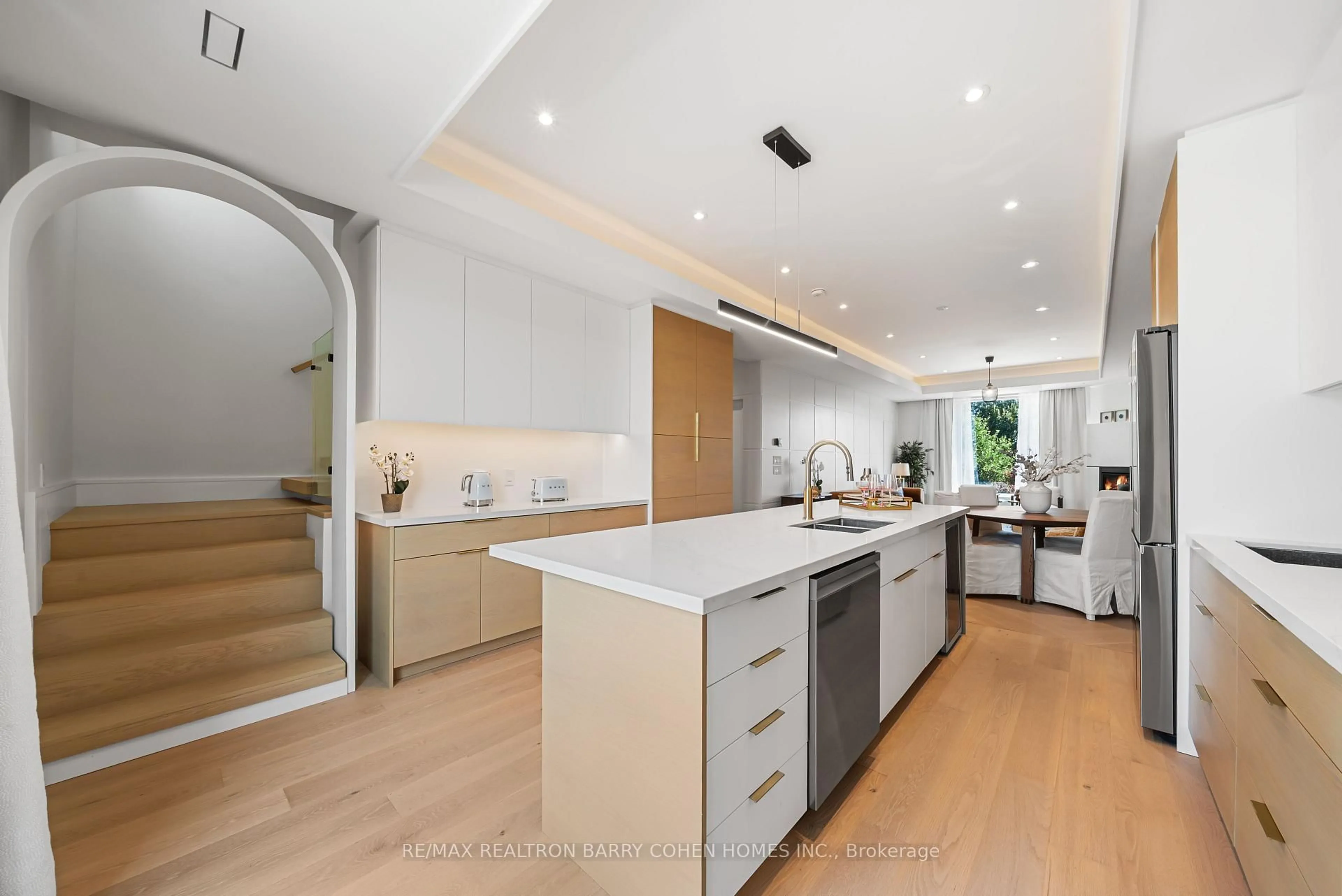 Open concept kitchen, unknown for 33 Lanark Ave, Toronto Ontario M6C 2B5