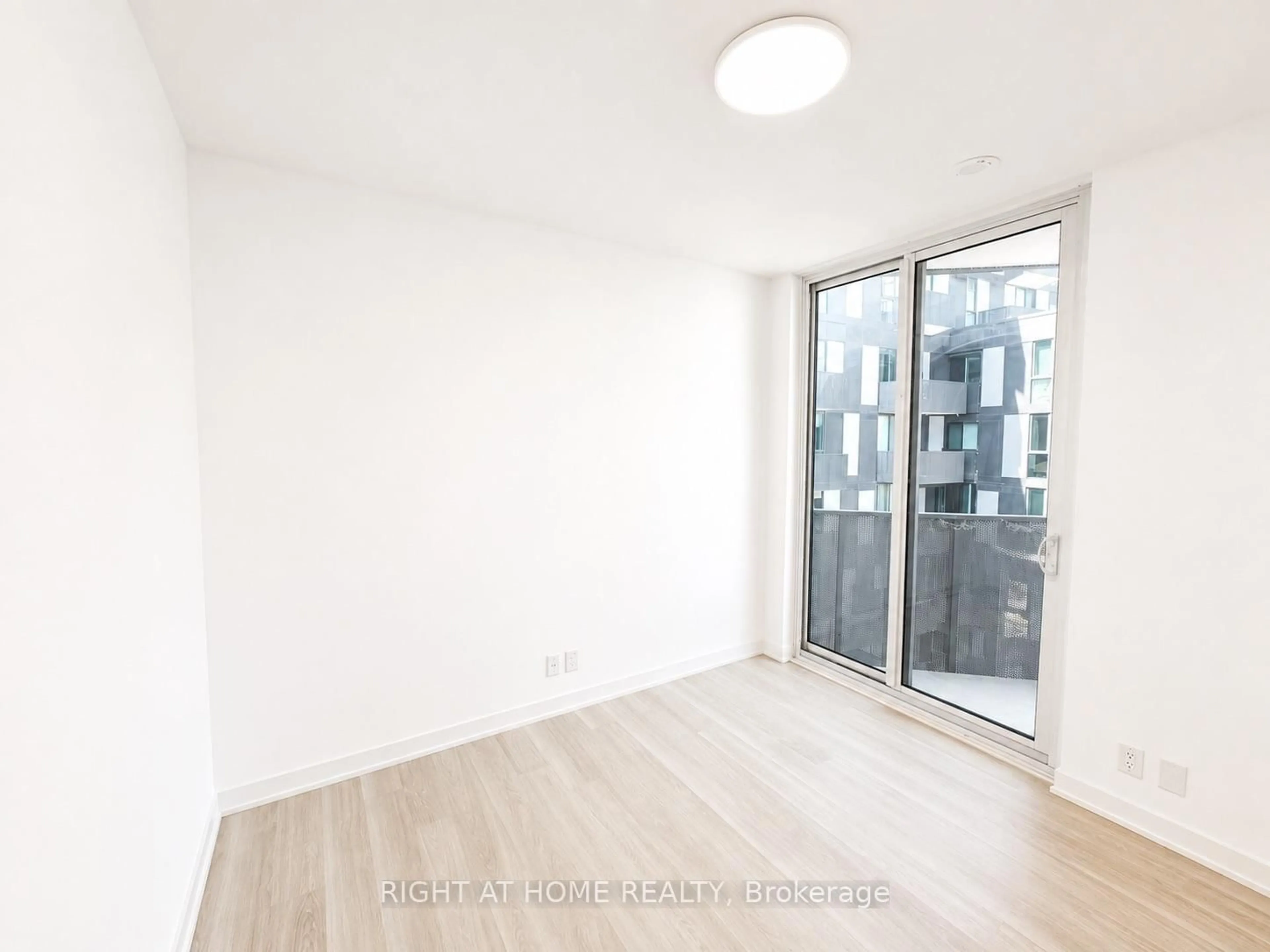 A pic of a room for 30 Tretti Way #903, Toronto Ontario M3H 0E3