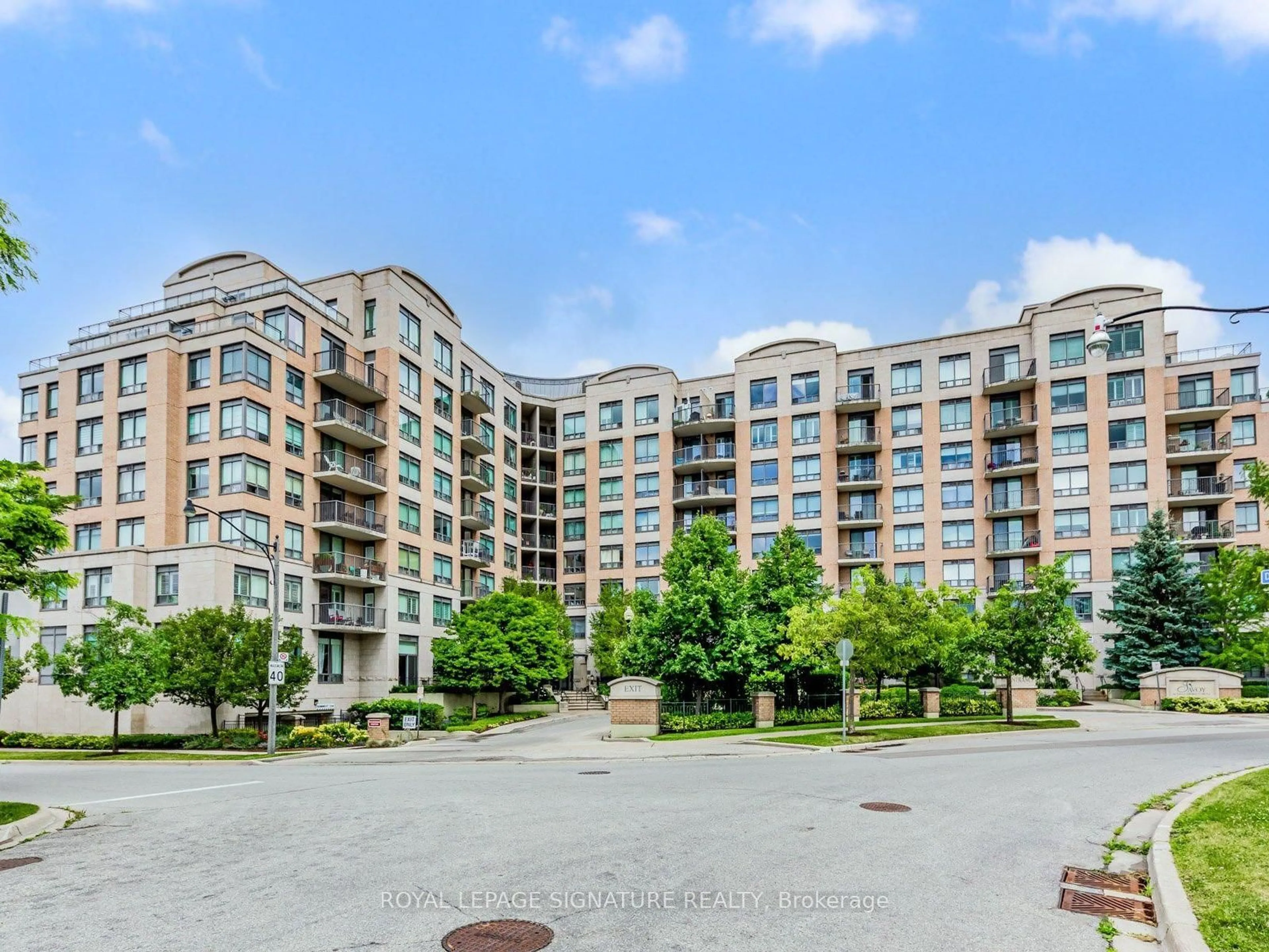 Unknown for 16 Dallimore Circ #220, Toronto Ontario M3C 4C4