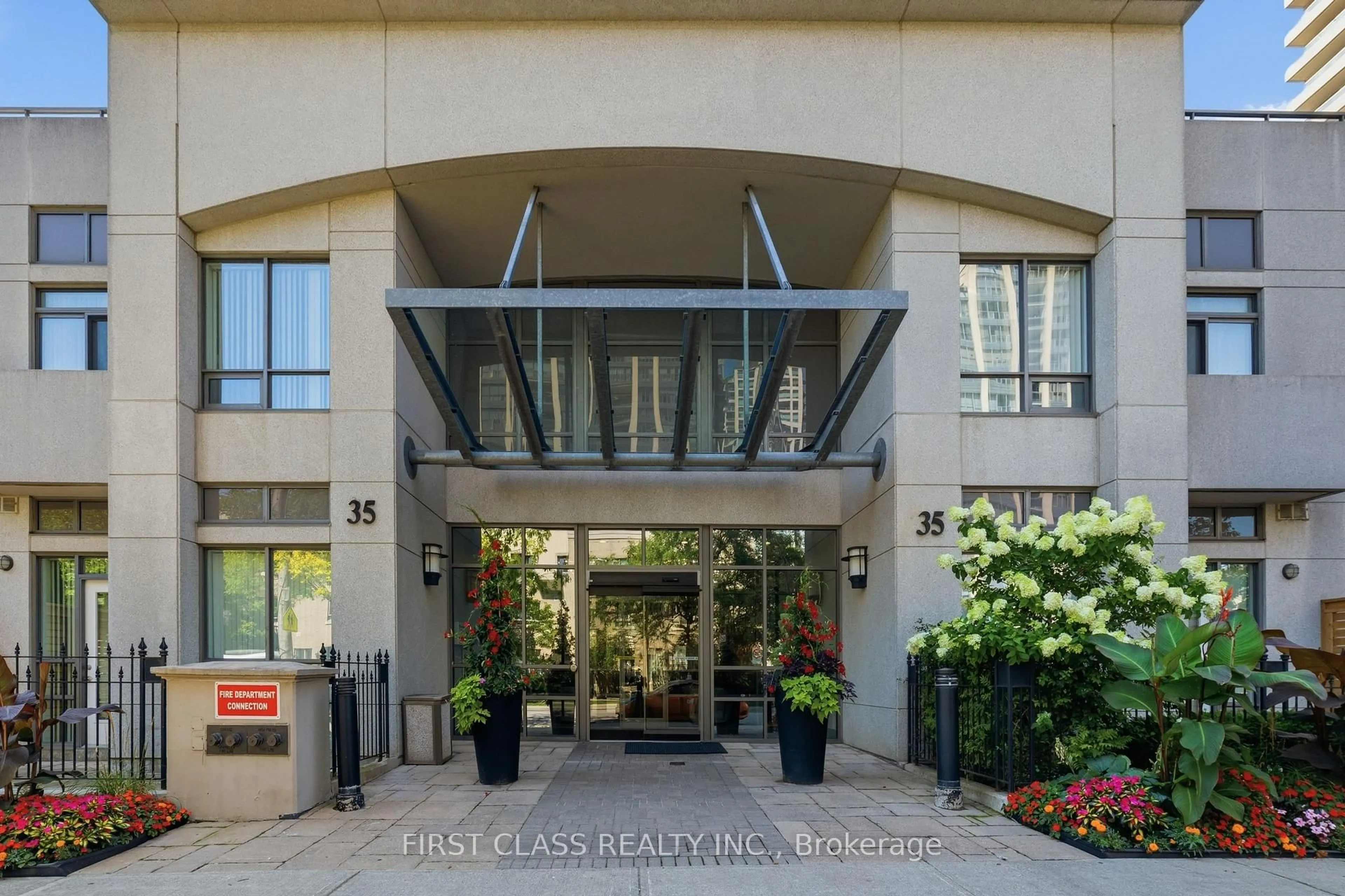 Unknown for 35 Hollywood Ave #922, Toronto Ontario M2N 0A9