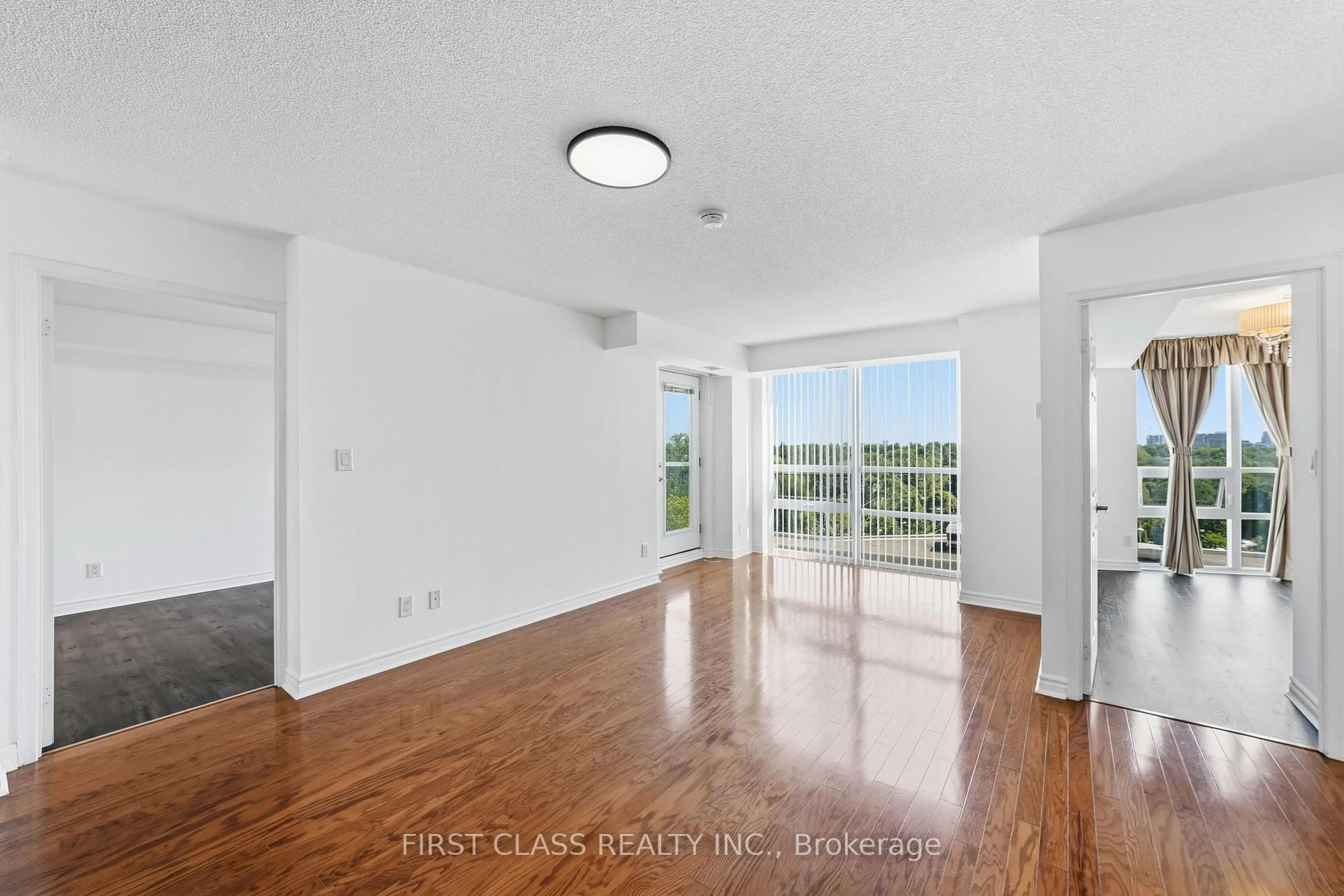 Unknown for 35 Hollywood Ave #922, Toronto Ontario M2N 0A9