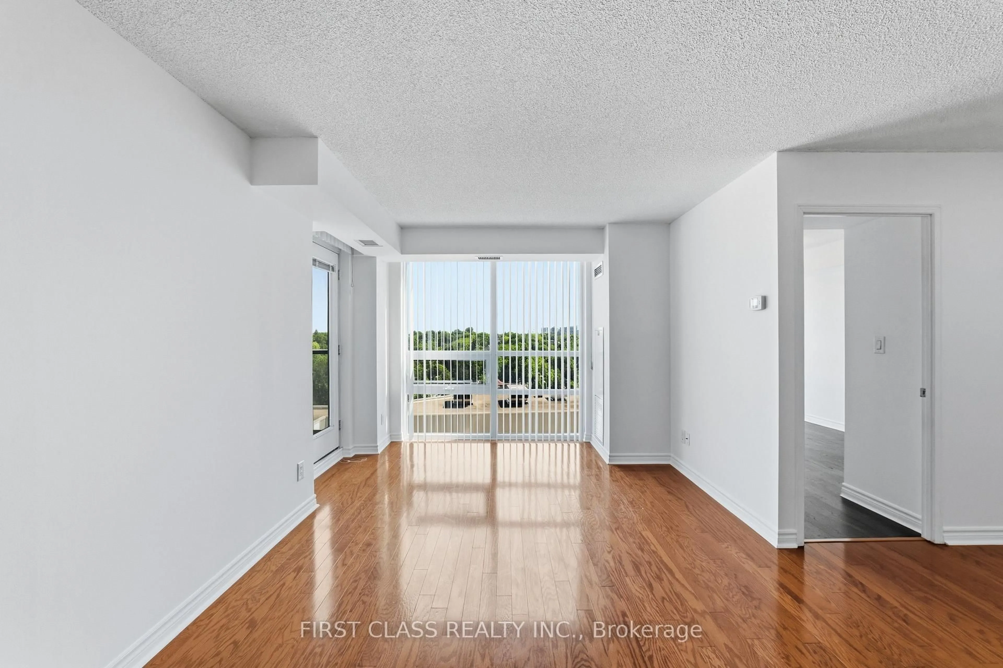 Unknown for 35 Hollywood Ave #922, Toronto Ontario M2N 0A9