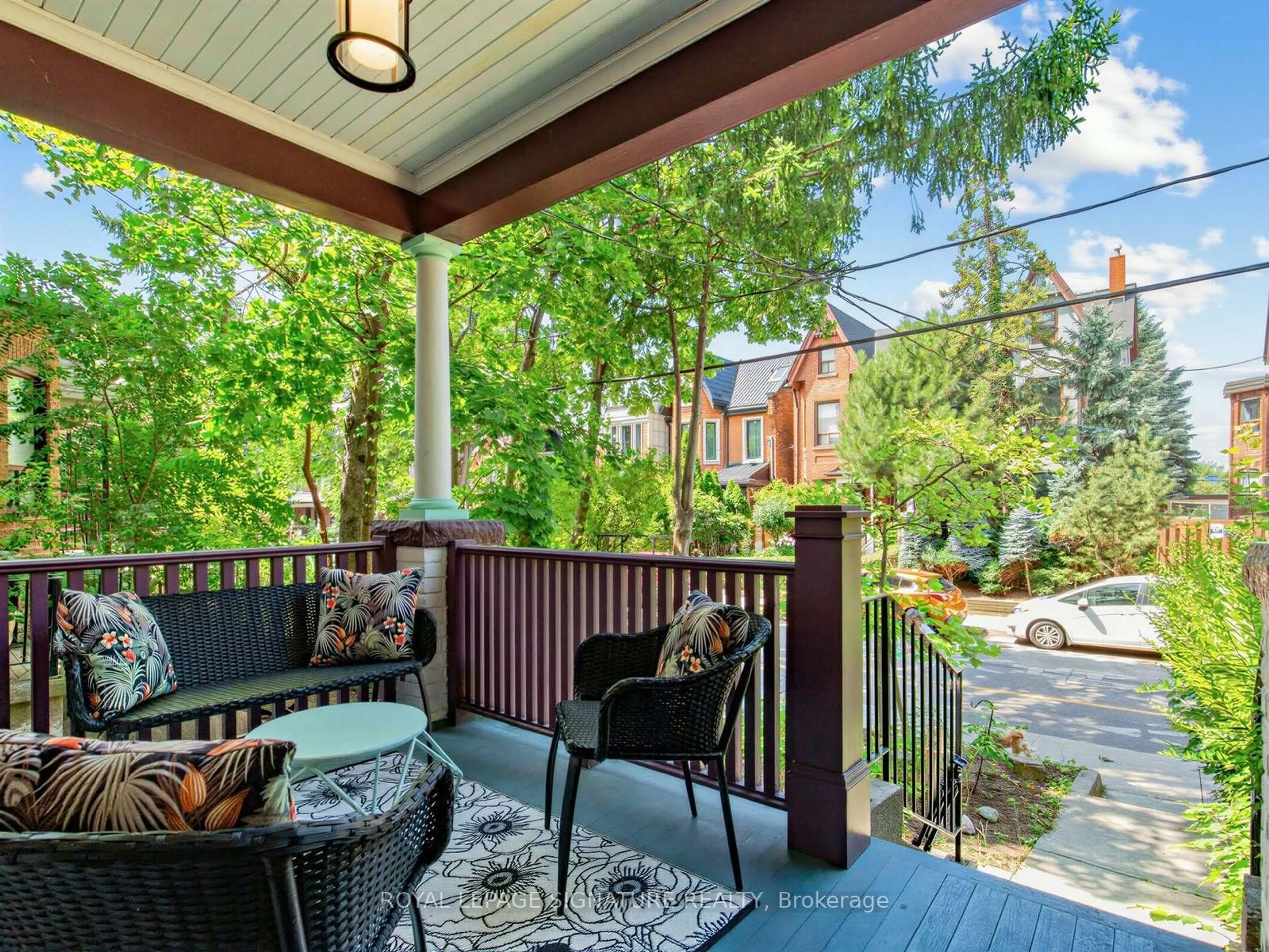 Patio, street for 395 Shaw St, Toronto Ontario M6J 2X4