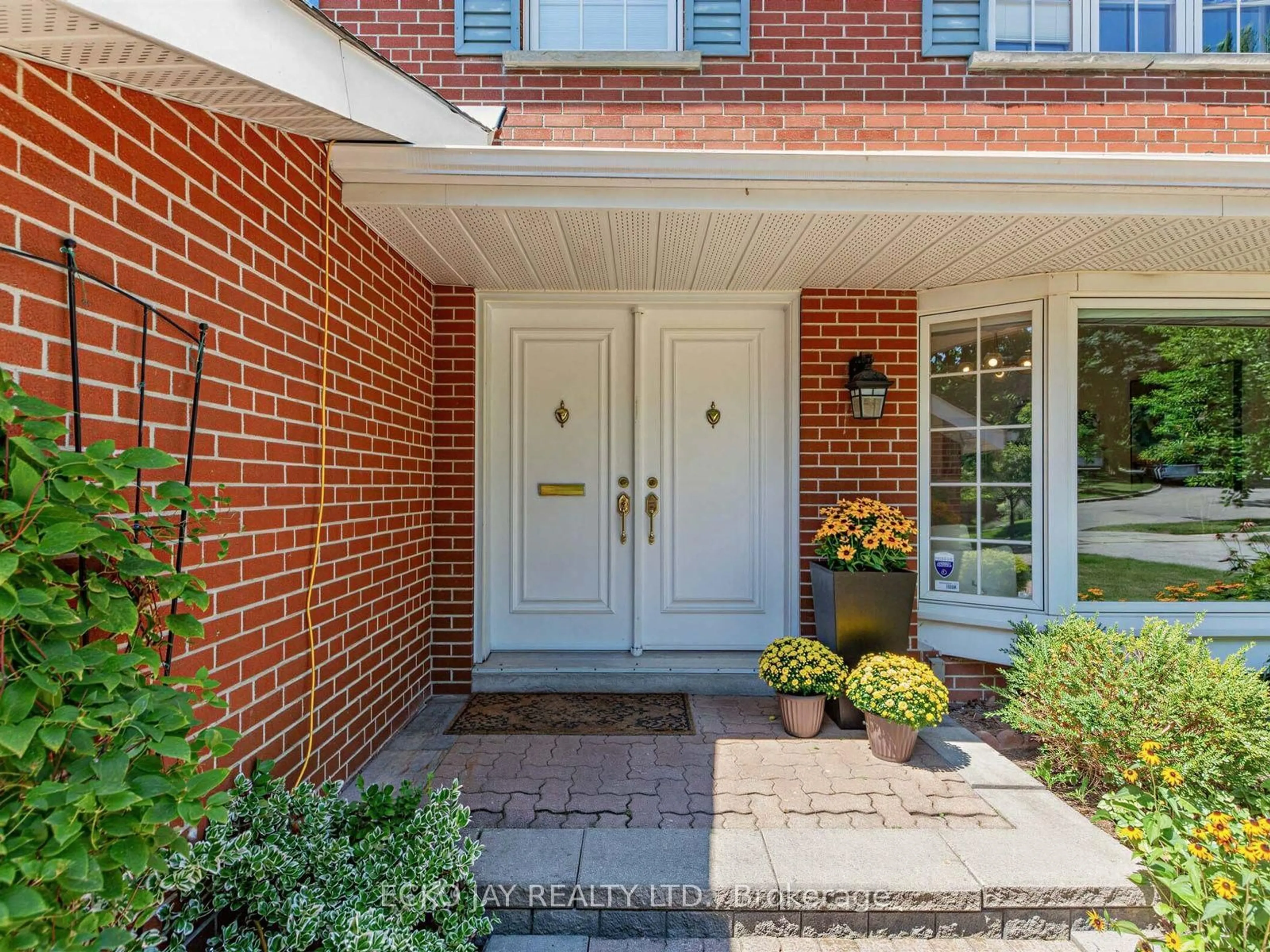 Home with brick exterior material, street for 22 Meadowglade Cres, Toronto Ontario M2J 1C7