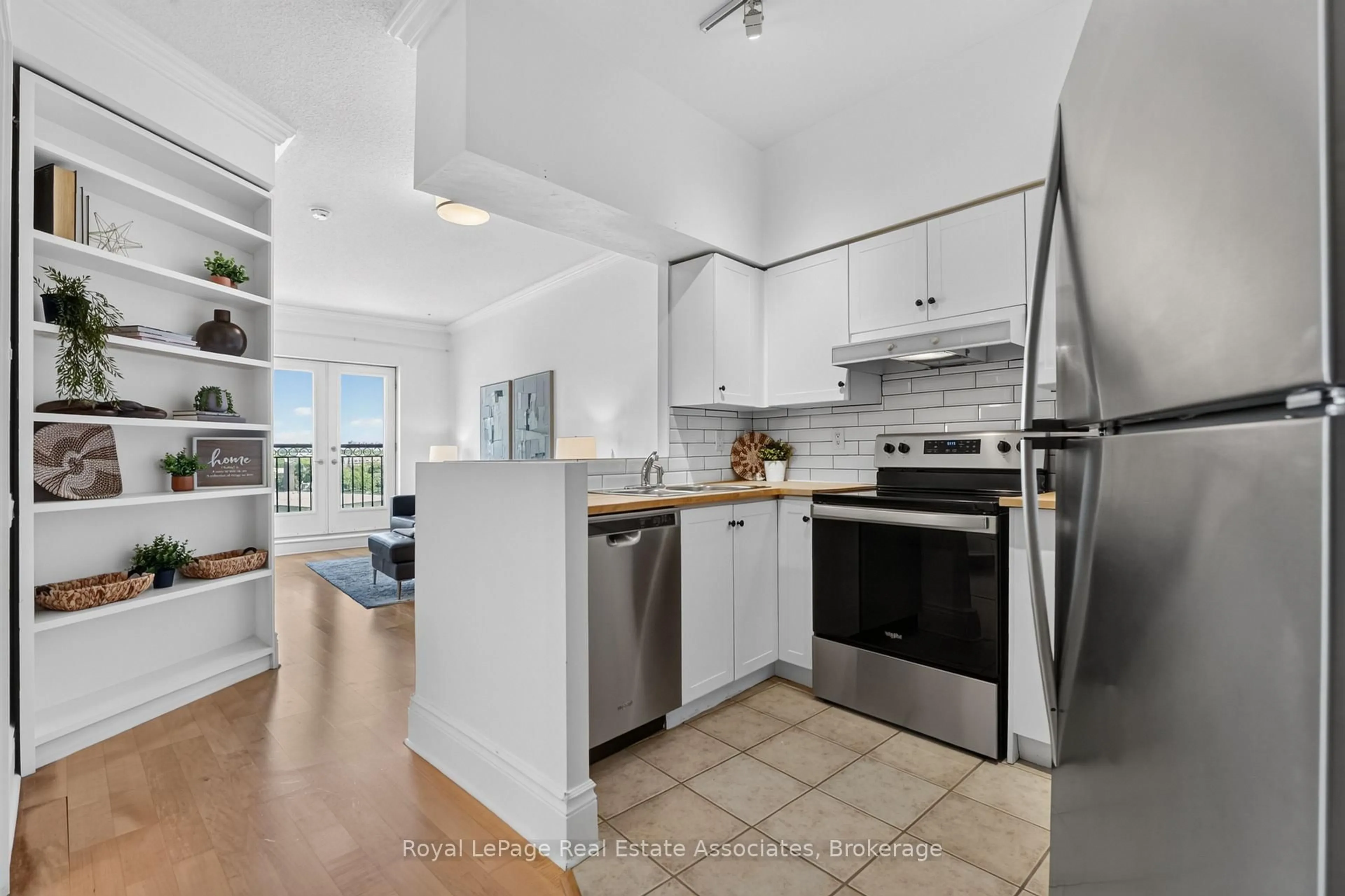 Unknown for 115 Richmond St #1006, Toronto Ontario M5C 3H6